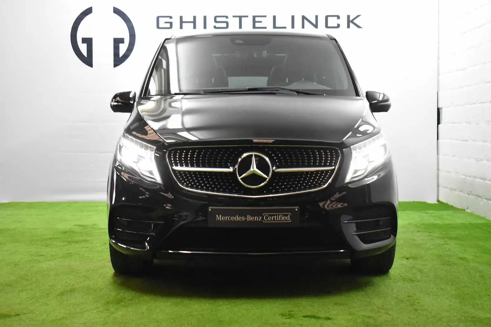 Mercedes-Benz V 300 d 4MATIC EXCLUSIVE L2| Pano|AMG-Line|Distronic + Noir - 2