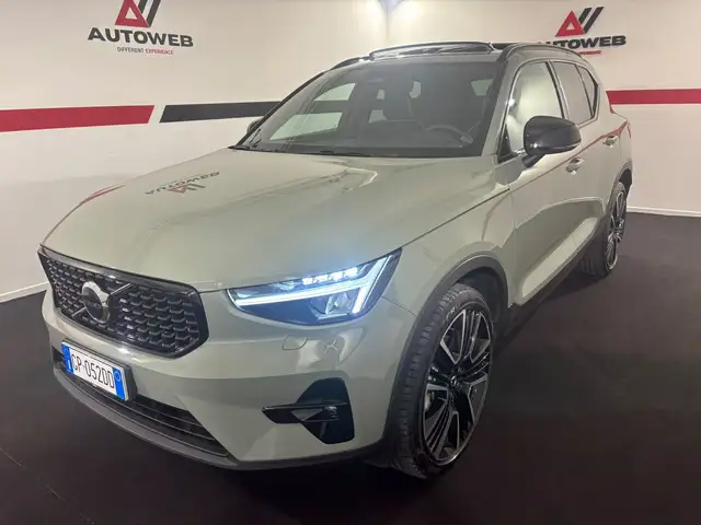 Volvo XC40 XC40 B3 automatico Ultimate Dark