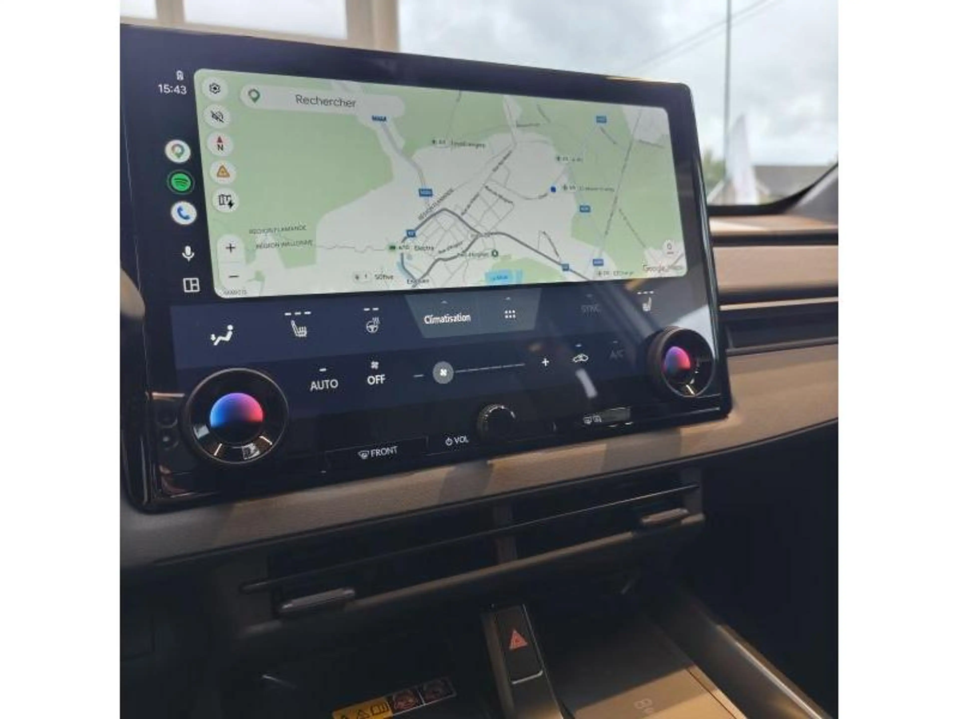 Toyota C-HR Business — photo 15
