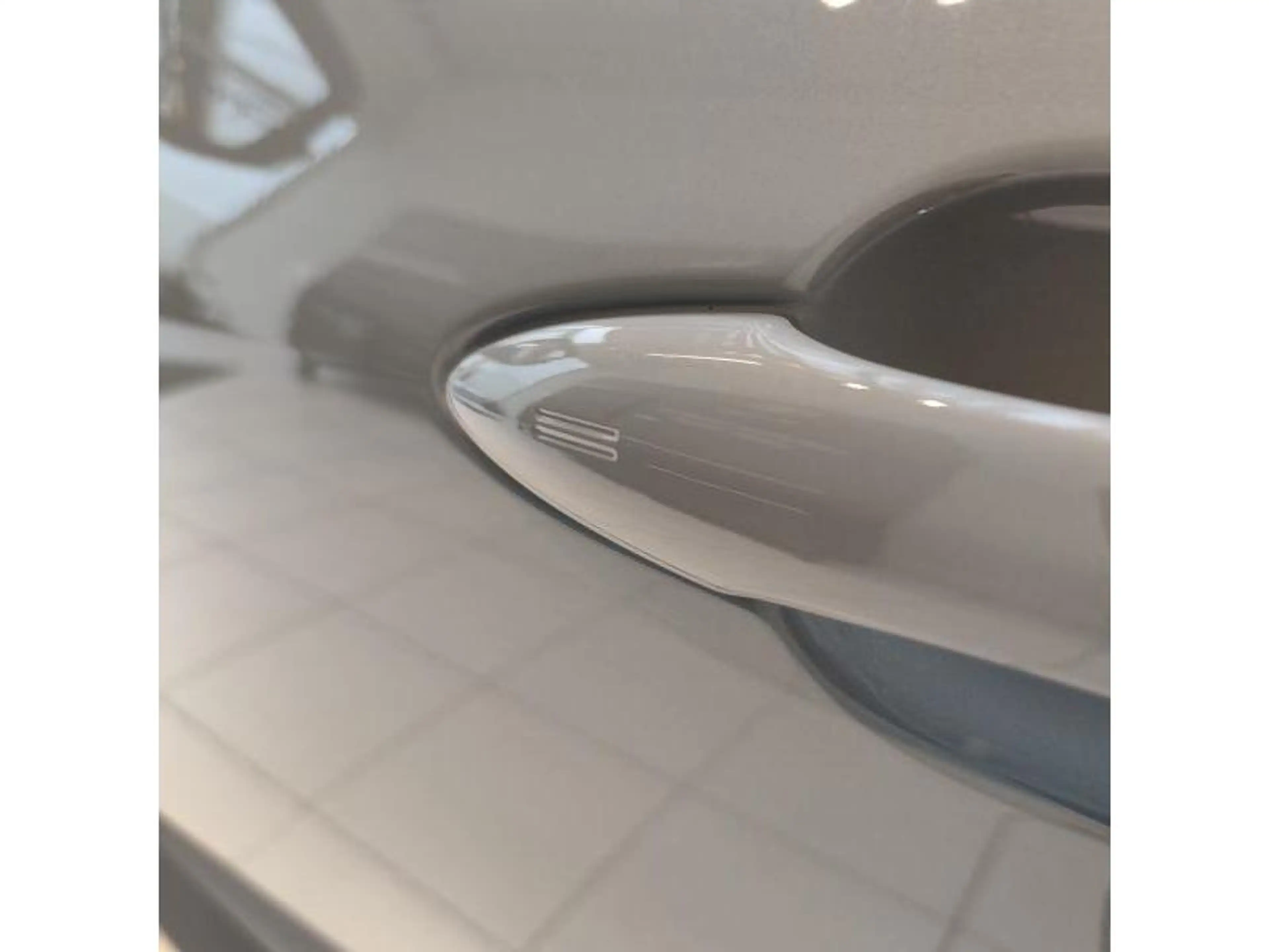 Toyota C-HR Business — photo 5