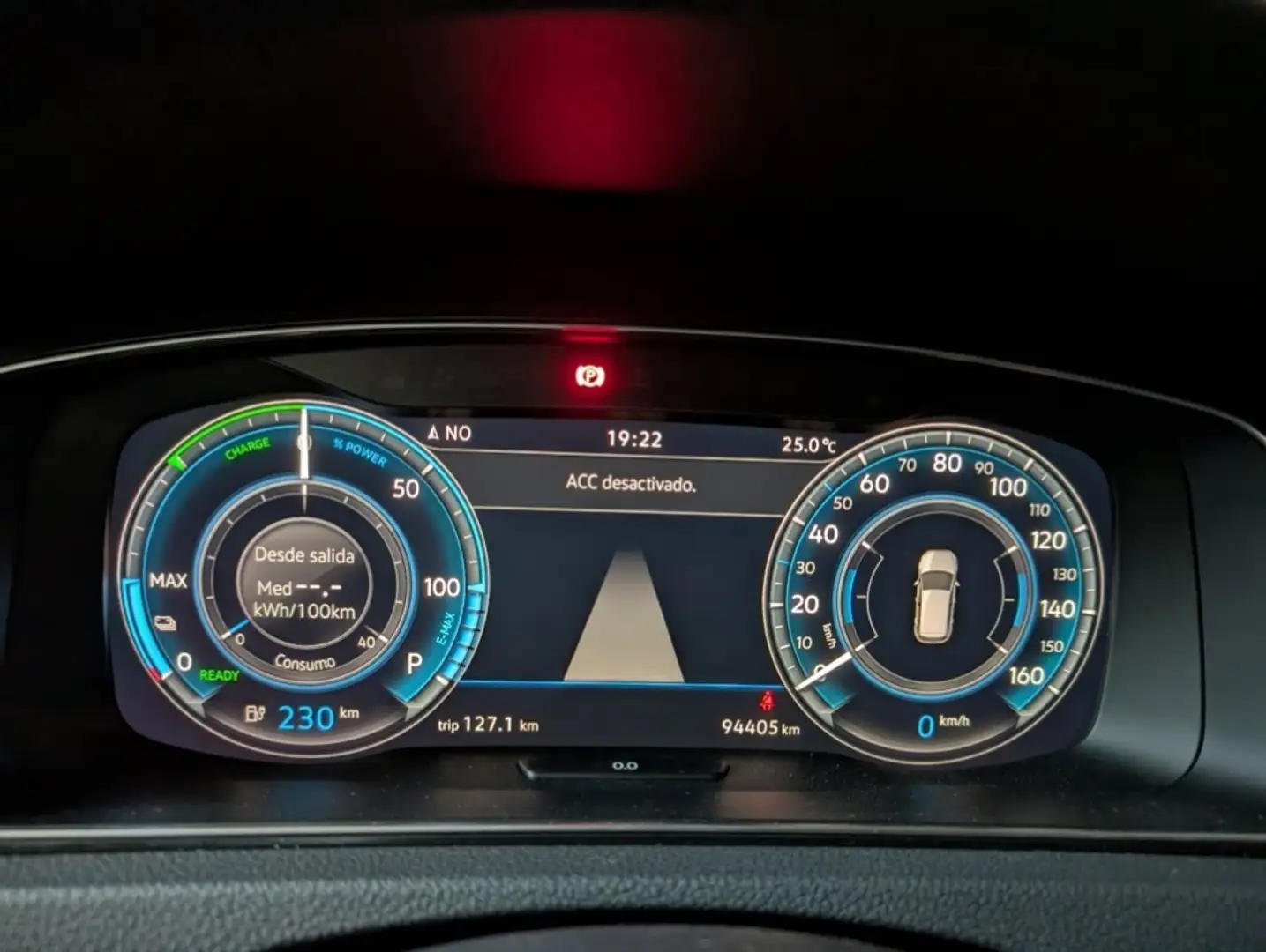 Volkswagen Golf e-Golf ePower Blanc - 1