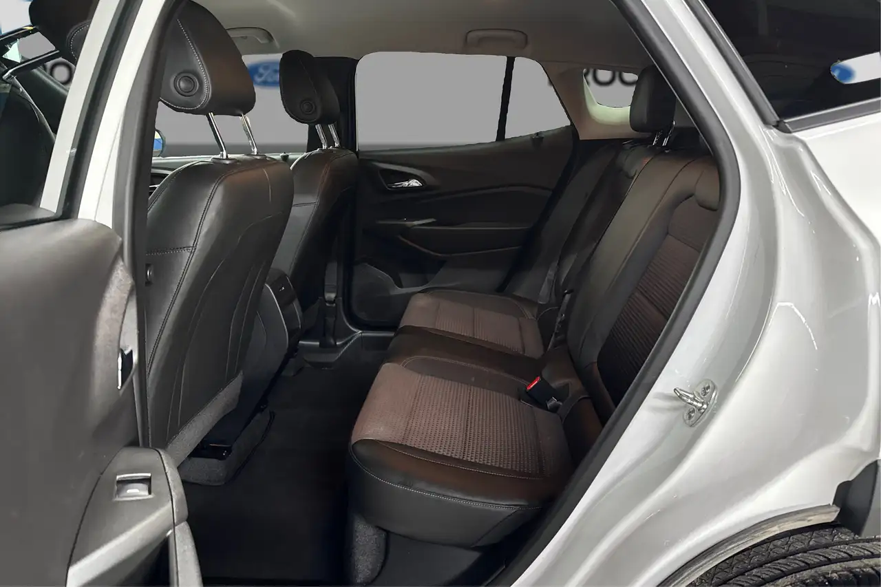 Chevrolet Trax снимка Chevrolet Trax