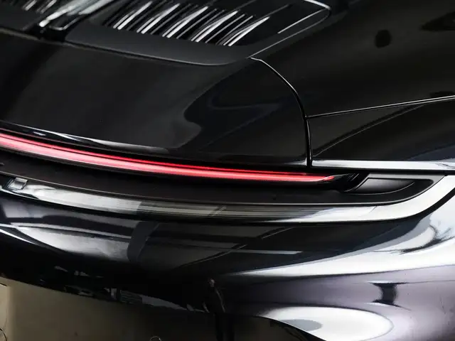 Porsche 911 Carrera GTS Cabriolet Ansicht 9