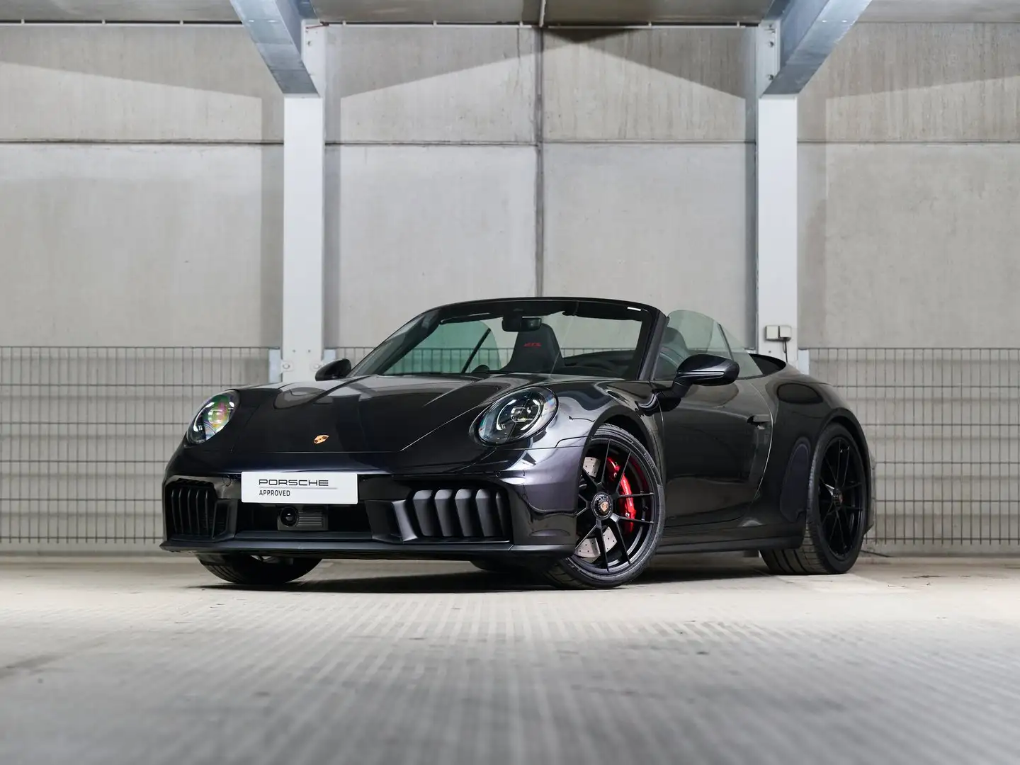 Porsche 911 Carrera GTS Cabriolet Schwarz - 1