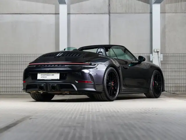 Porsche 911 Carrera GTS Cabriolet Ansicht 2