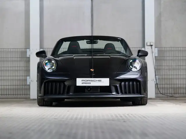 Porsche 911 Carrera GTS Cabriolet Ansicht 3