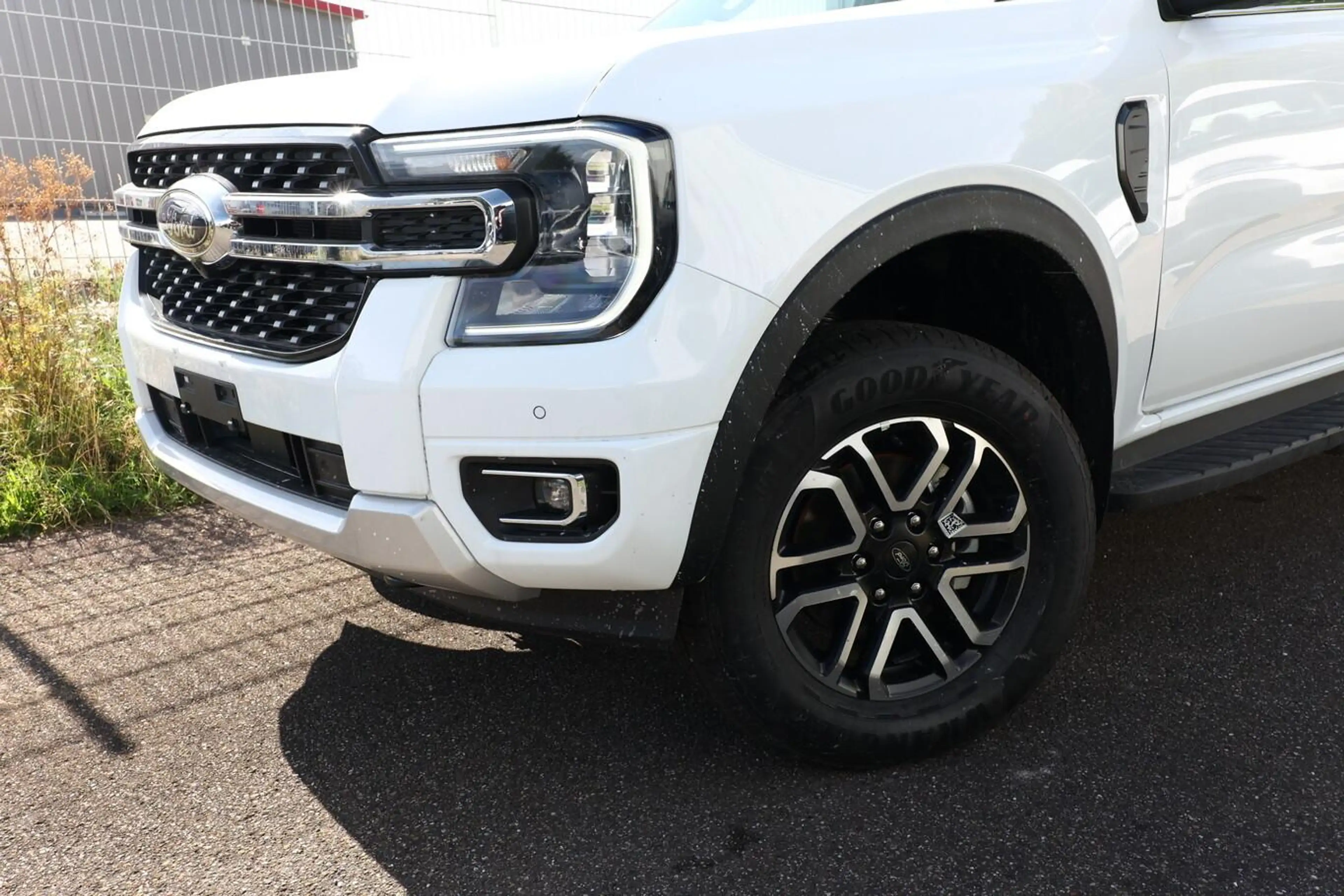 Ford Ranger Limited DoKa el.Rollo AHK ACC LED SHZ Nav 151 k... — photo 5