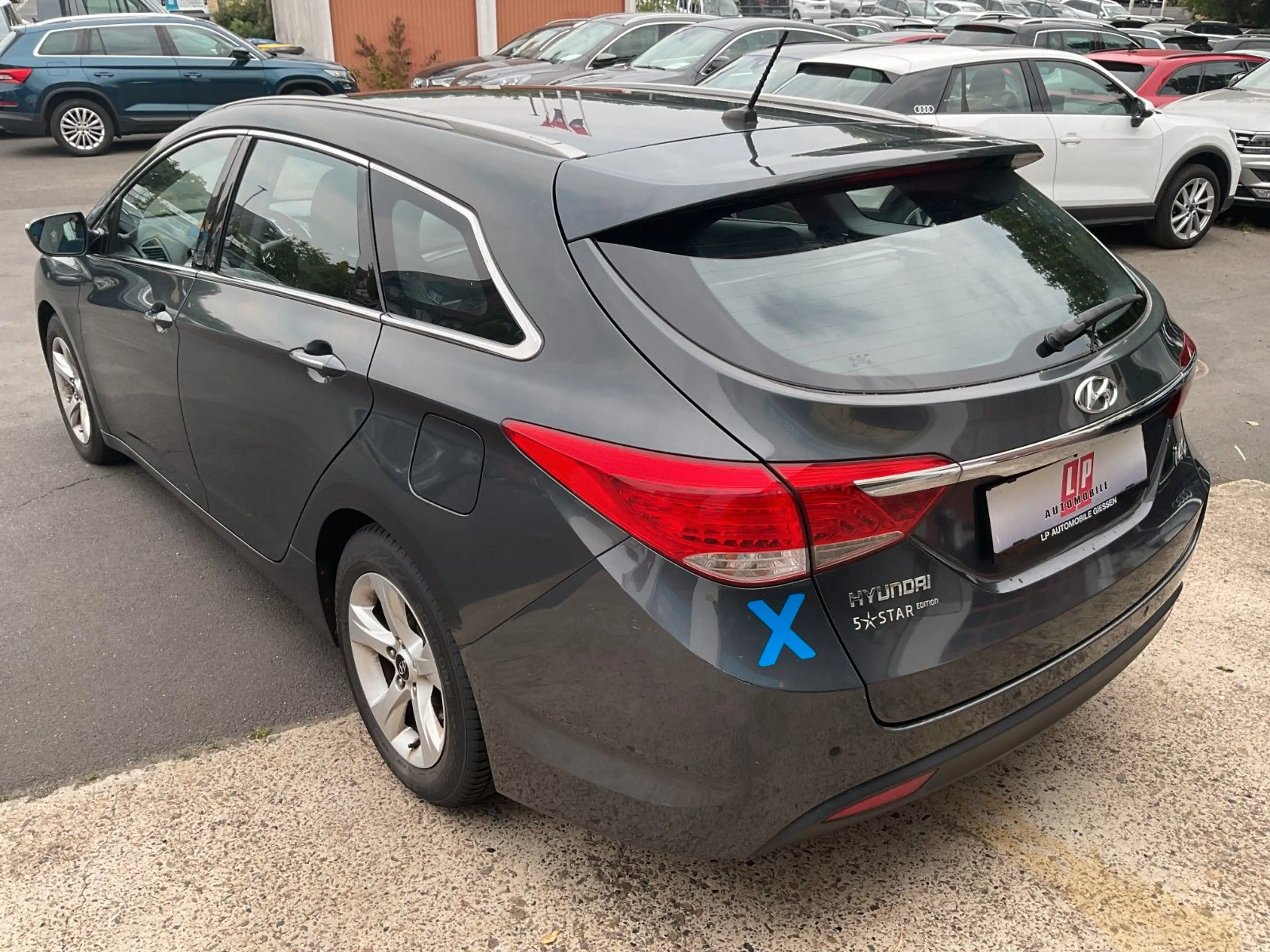 Hyundai i40 1.6 5 Star Edition LED Xenon PDC Klima Tempo — photo 7