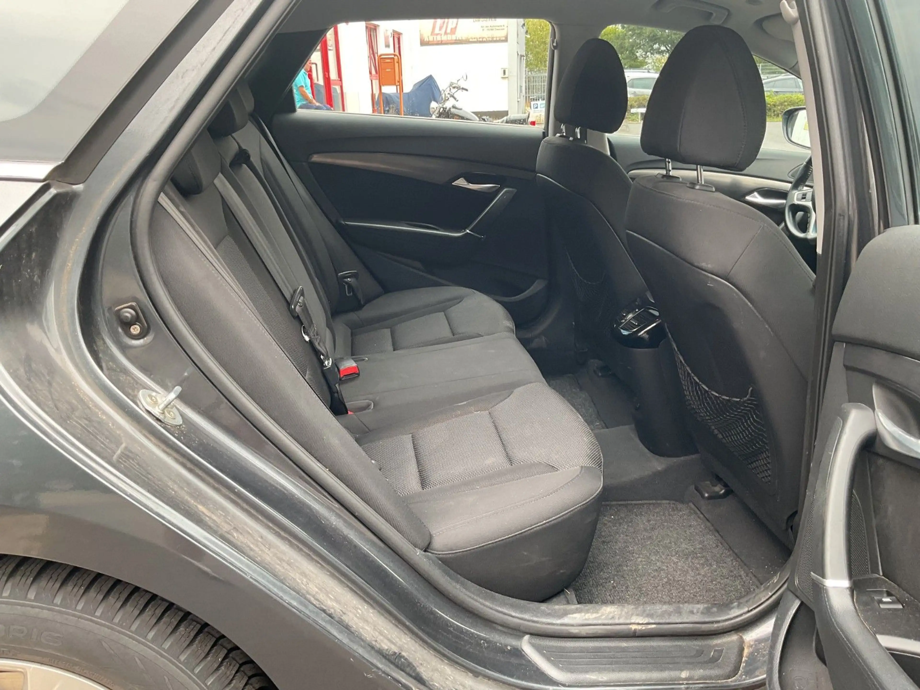 Hyundai i40 1.6 5 Star Edition LED Xenon PDC Klima Tempo — photo 10