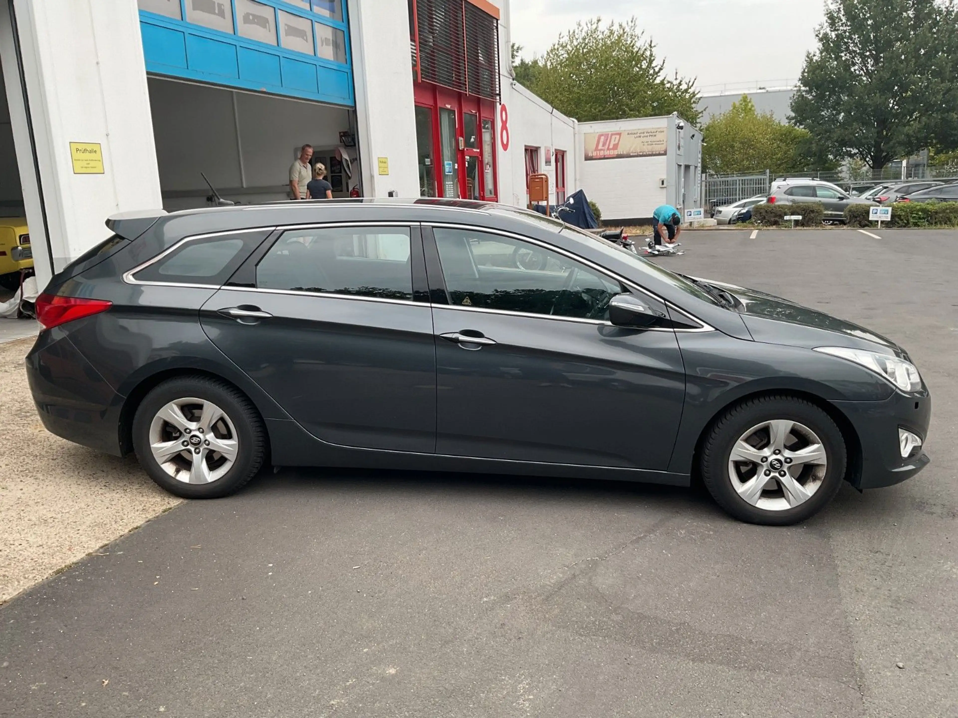 Hyundai i40 1.6 5 Star Edition LED Xenon PDC Klima Tempo — photo 4