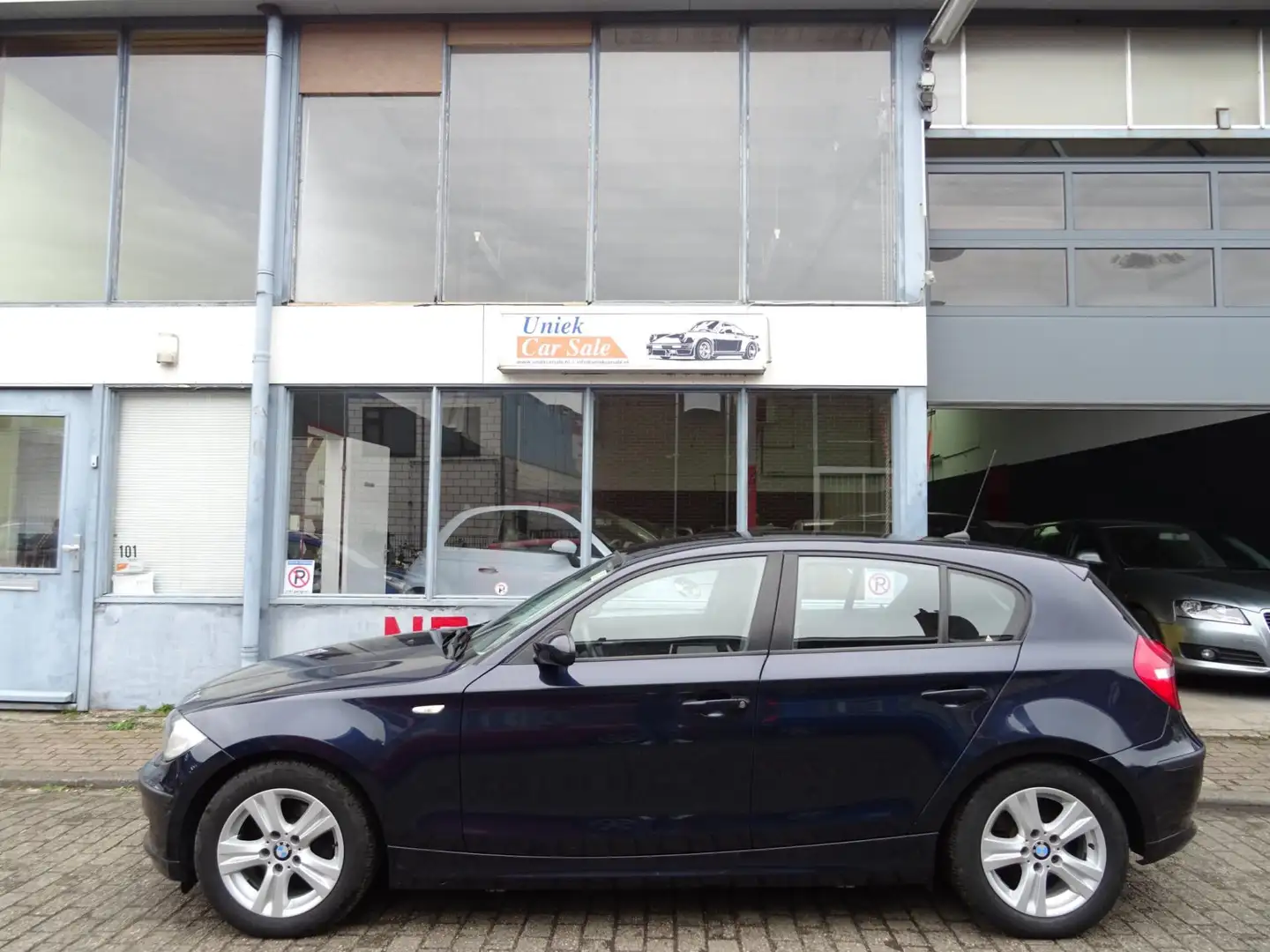BMW 116 1-serie 116i Business Line Blauw - 2