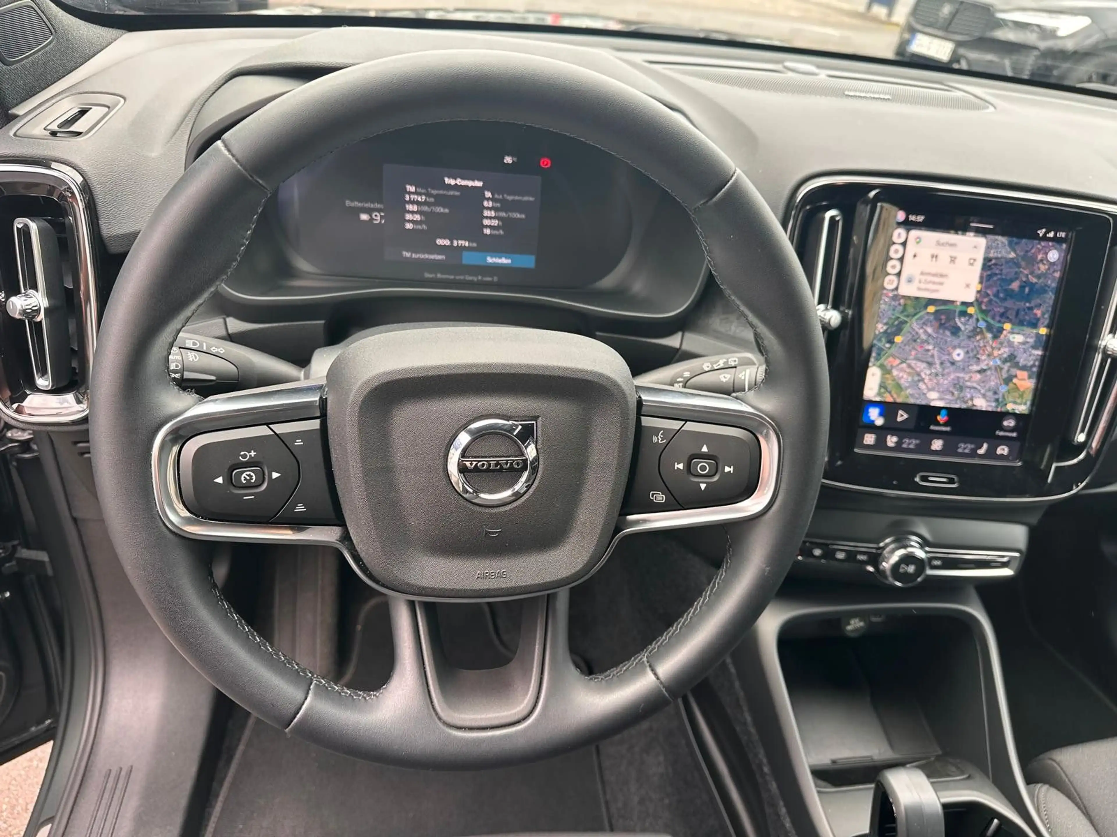 Volvo EX40 RWD Plus Dark 360°,WP,ACC,BLIS,Pixel LED — photo 20