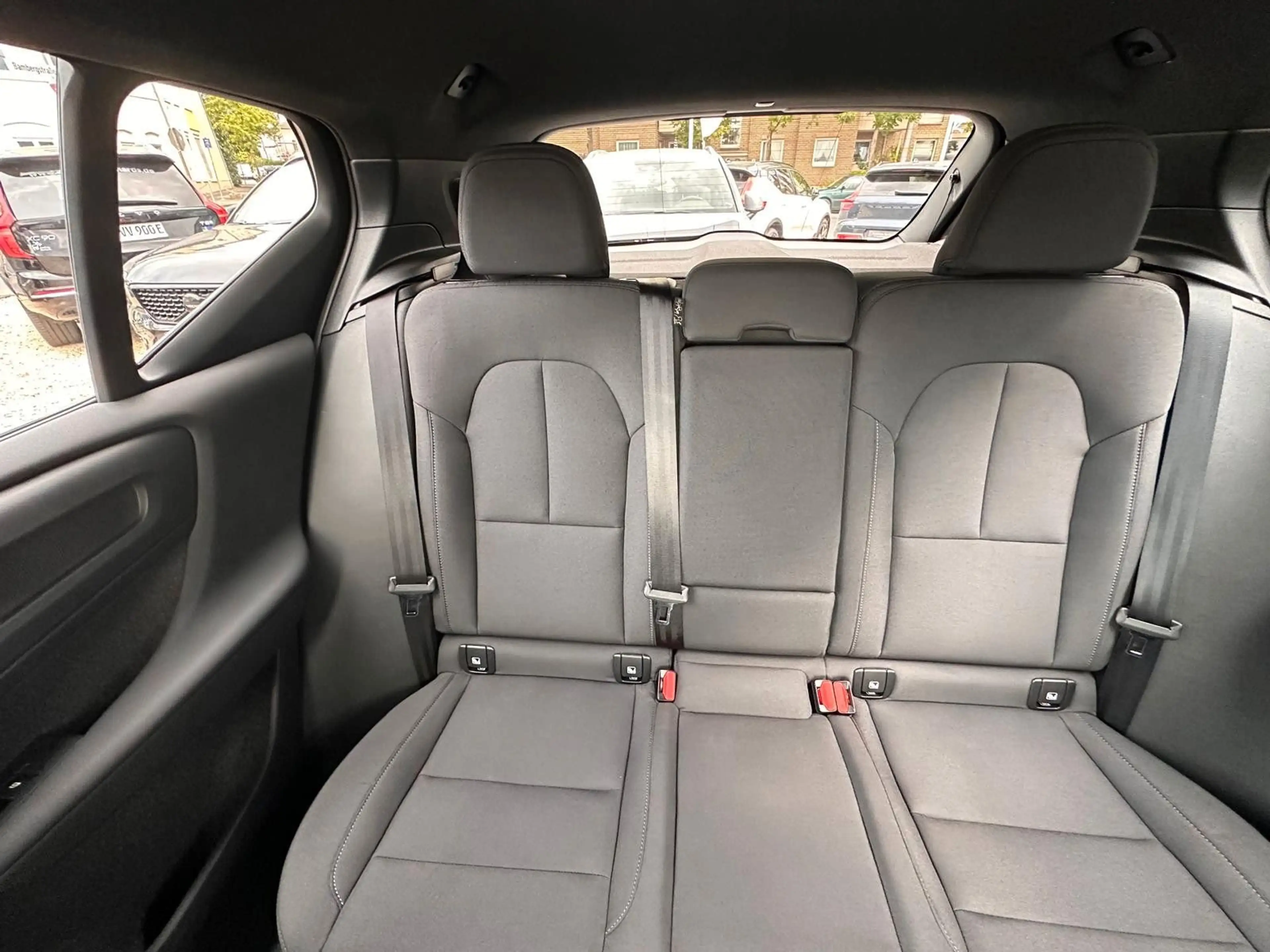 Volvo EX40 RWD Plus Dark 360°,WP,ACC,BLIS,Pixel LED — photo 26