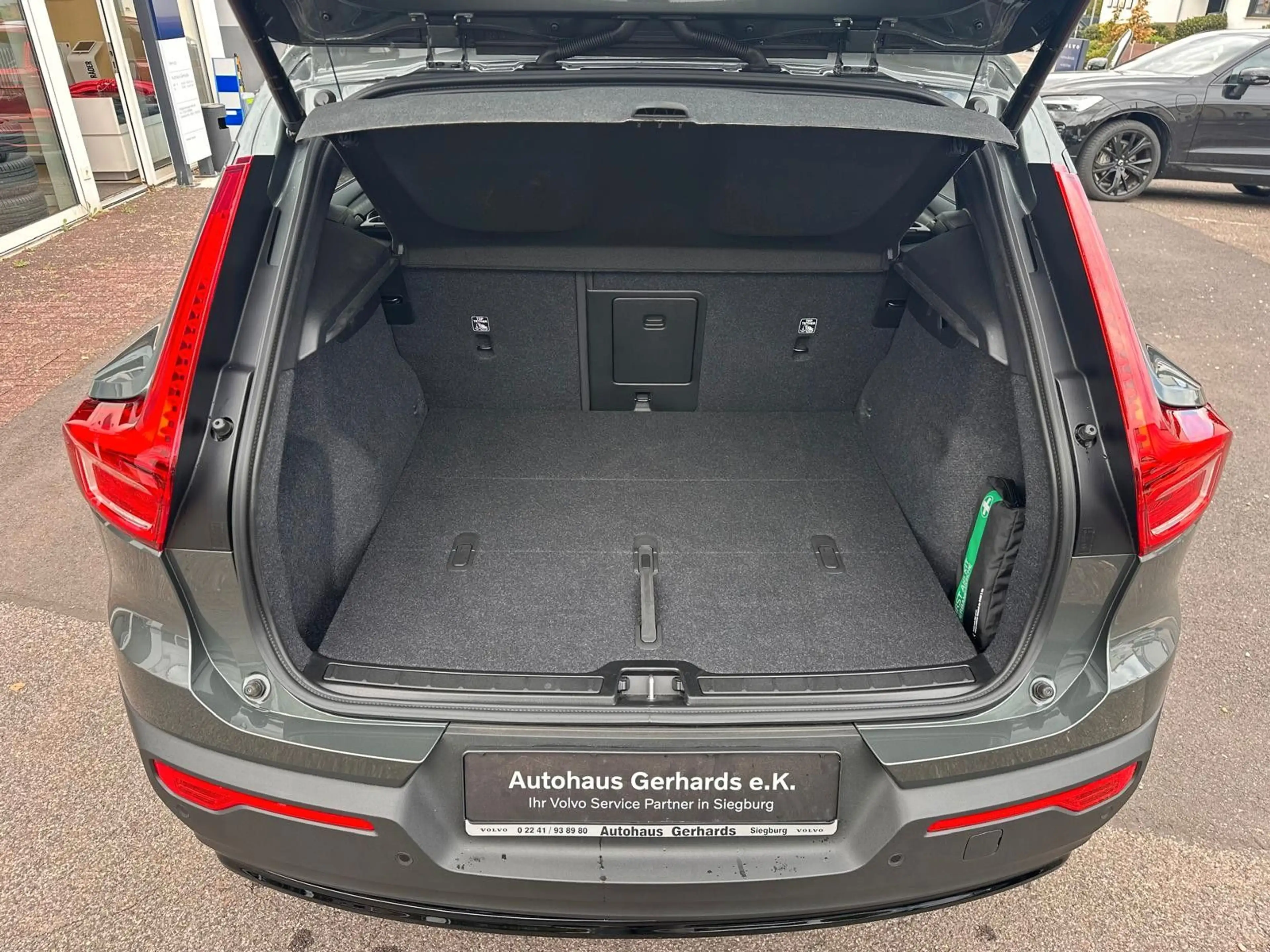 Volvo EX40 RWD Plus Dark 360°,WP,ACC,BLIS,Pixel LED — photo 9