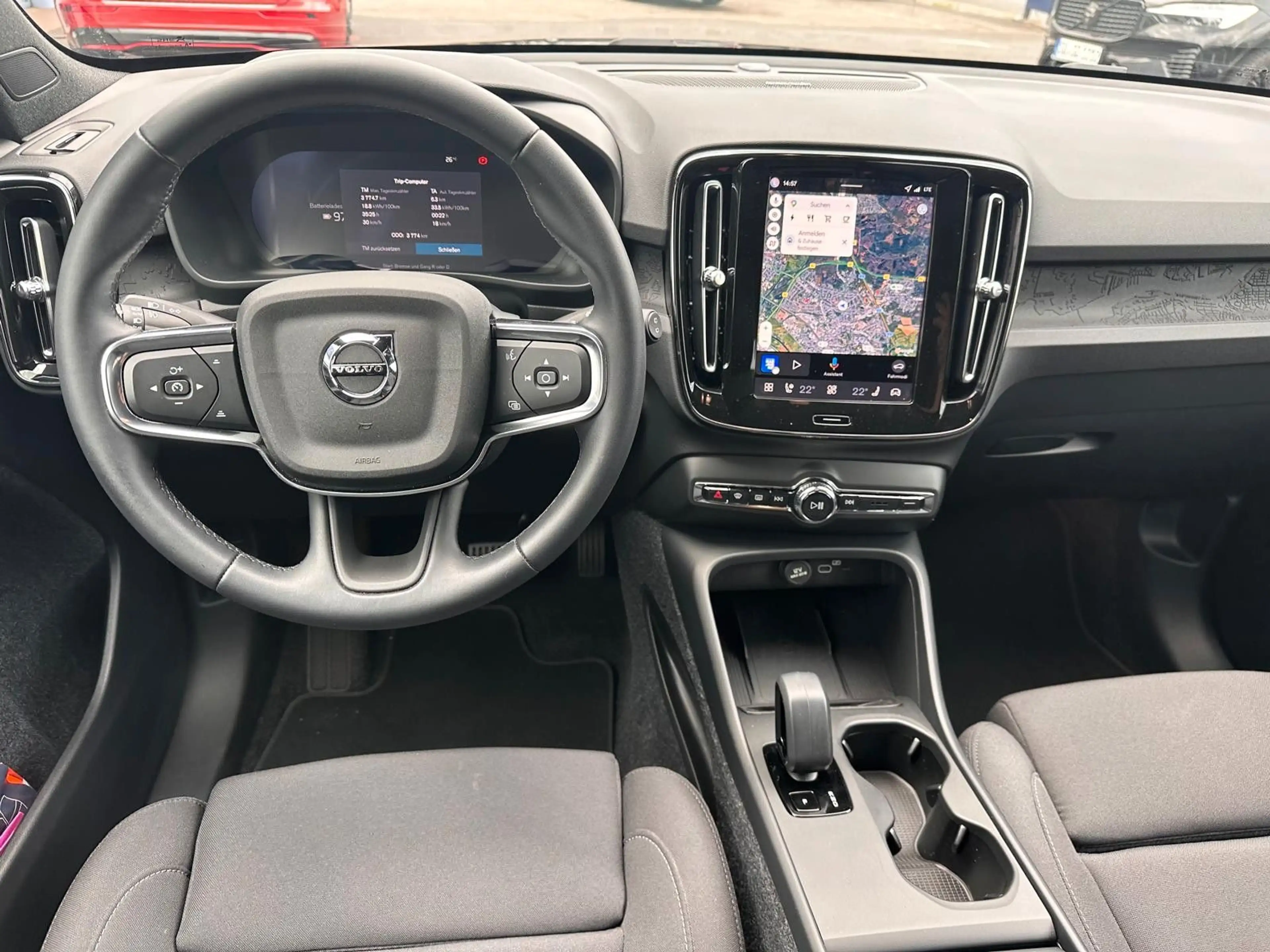 Volvo EX40 RWD Plus Dark 360°,WP,ACC,BLIS,Pixel LED — photo 19