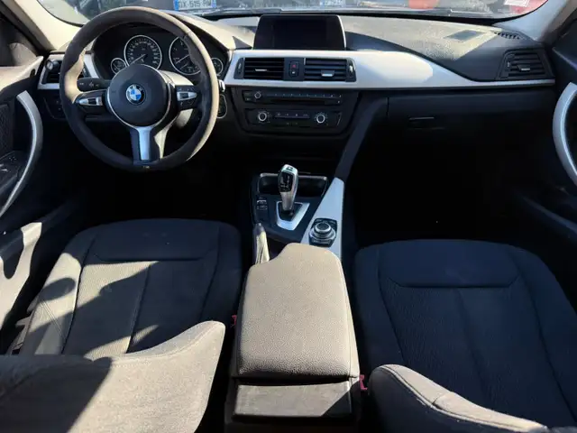 BMW 3 Series view 7