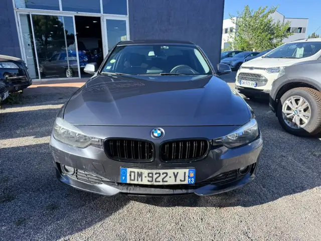 BMW 3 Series view 2