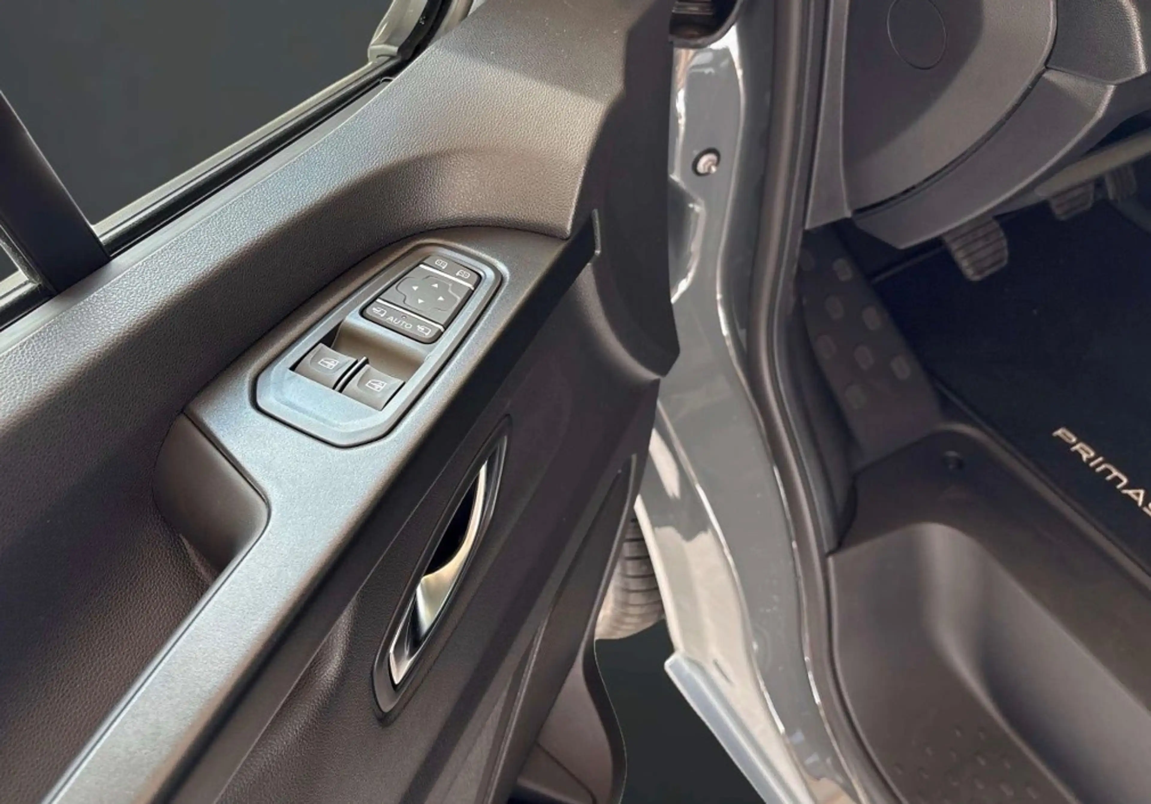 Nissan Primastar 8-Sitzer TEKNA LED Navi Garantie 2029 Allwetterr. — photo 14