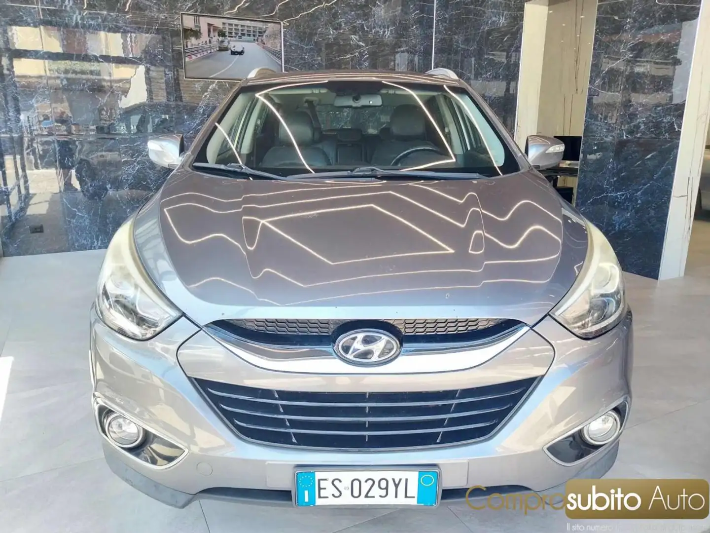 Hyundai iX35 1.7 CRDi 2WD Xpossible (Garanzia 12 Mesi) Grigio - 1