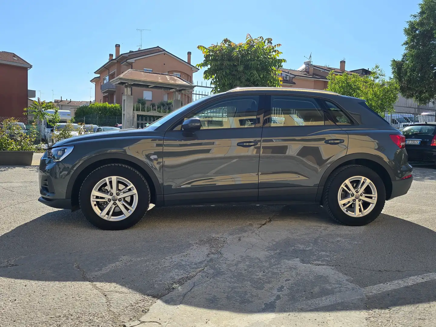 Audi Q3 Q3 II 2018 35 2.0 tdi S line edition s-tronic Gris - 2