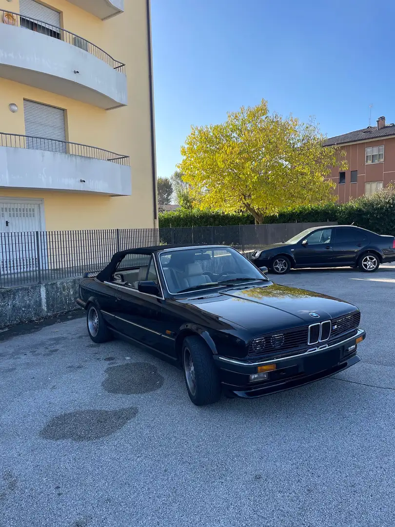 BMW 320 320i Cabrio Чорний - 2