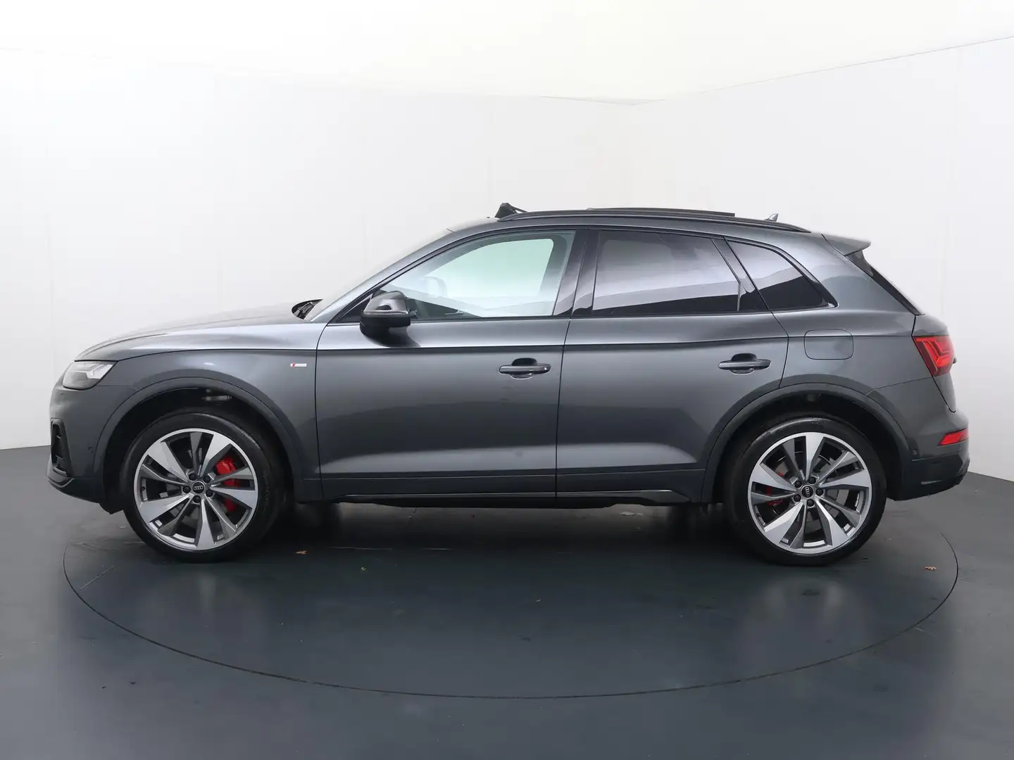 Audi Q5 55 TFSI e S edition Competition | 367 PK | SoH 93% Gris - 2