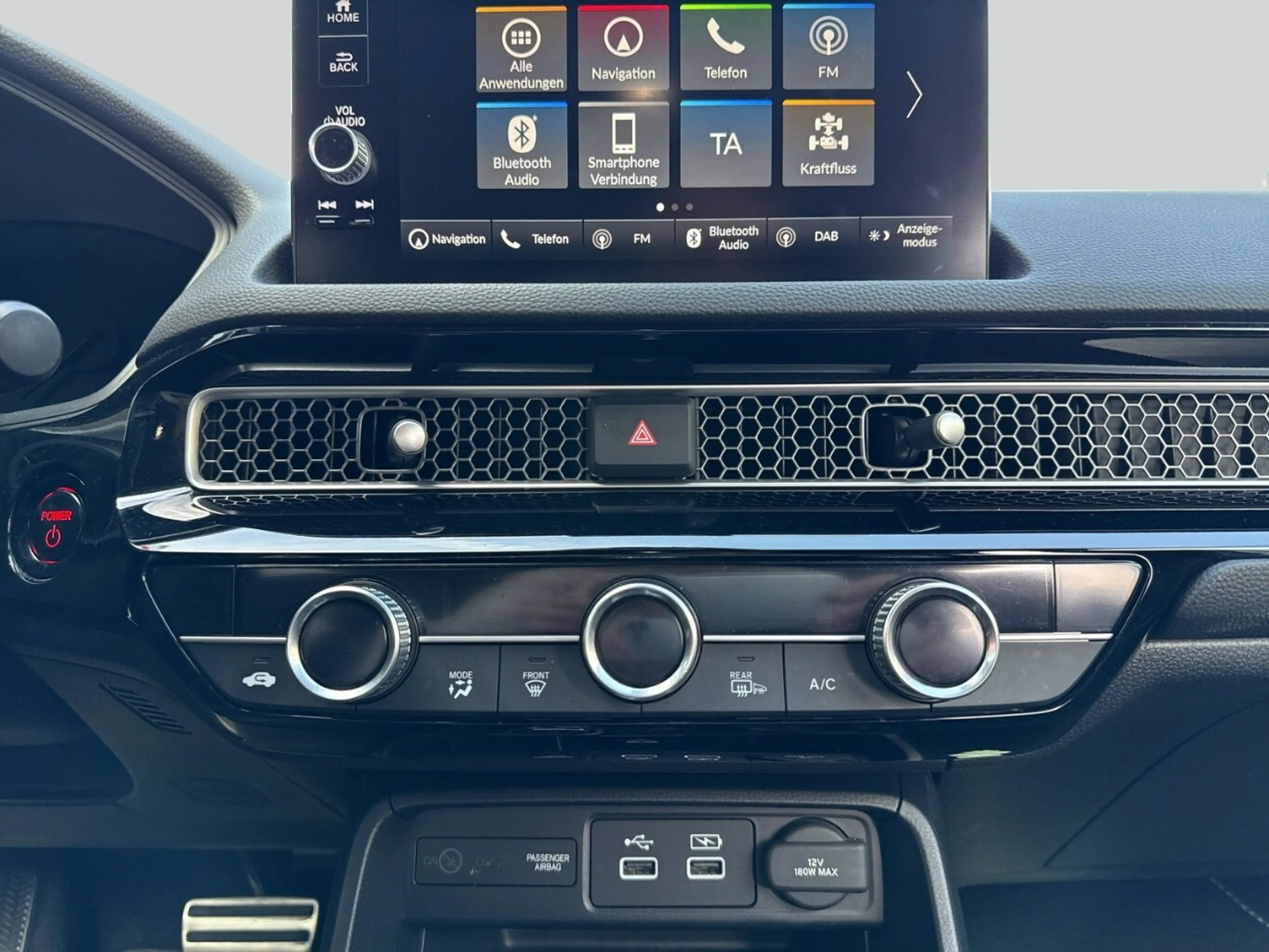 Honda Civic e:HEV Sport — photo 6