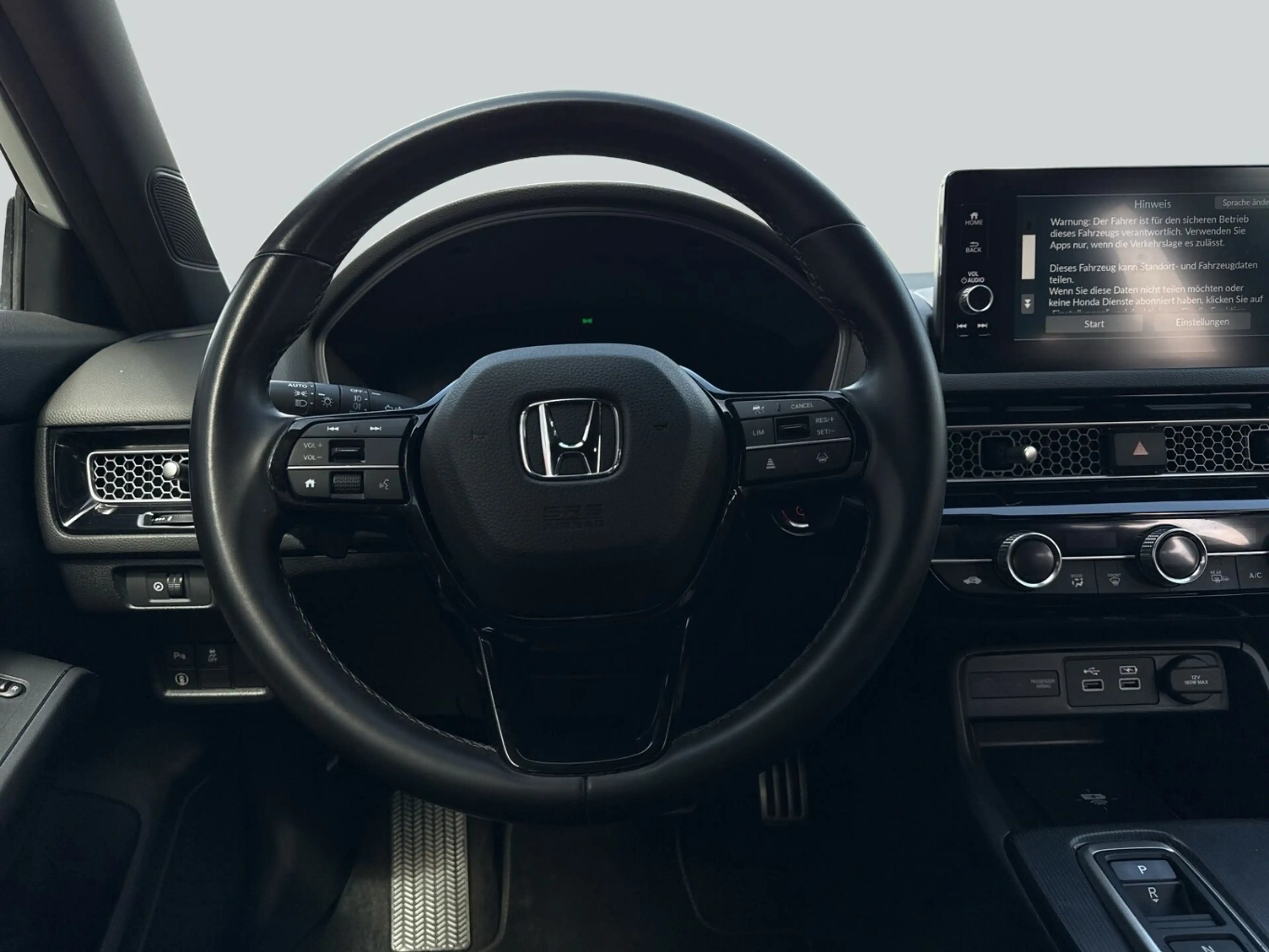 Honda Civic e:HEV Sport — photo 7