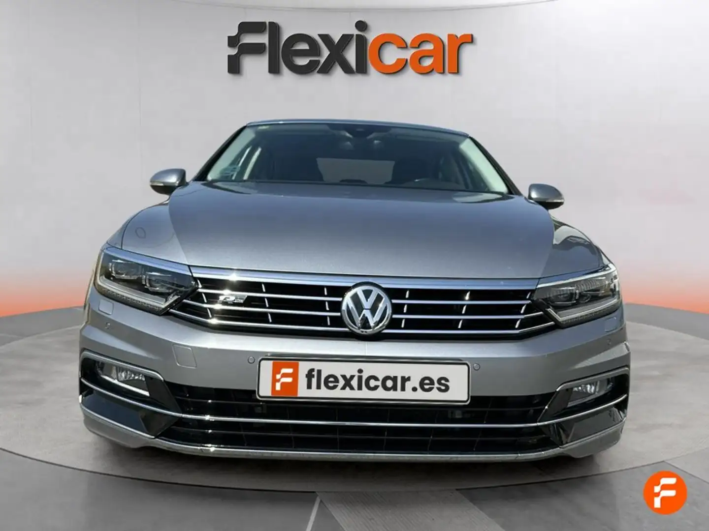 Volkswagen Passat Advance 2.0 TDI 110kW (150CV) DSG Gris - 2