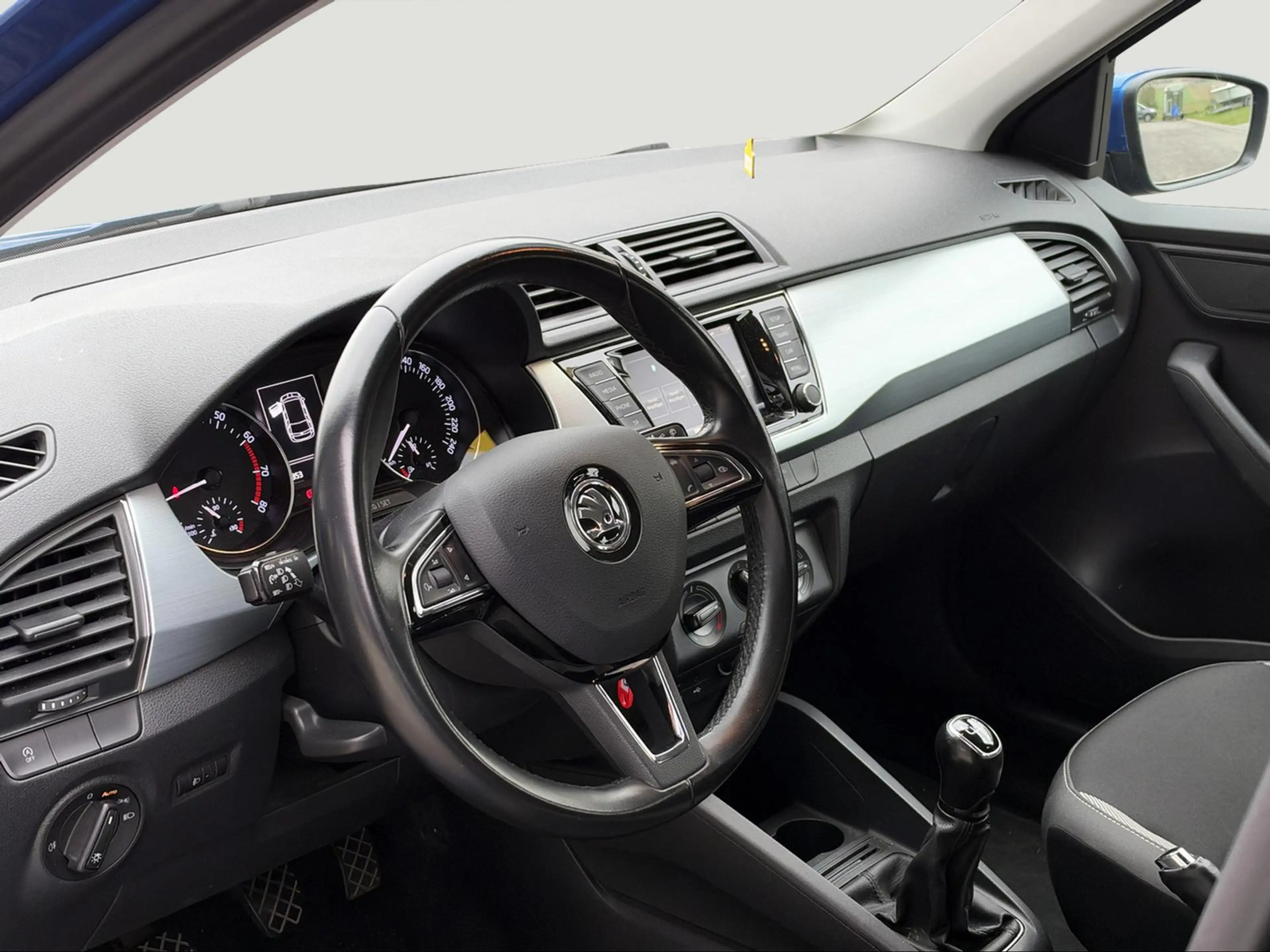 Skoda Fabia Ambition KLIMA/8-FACH/PDC/AHK — photo 9