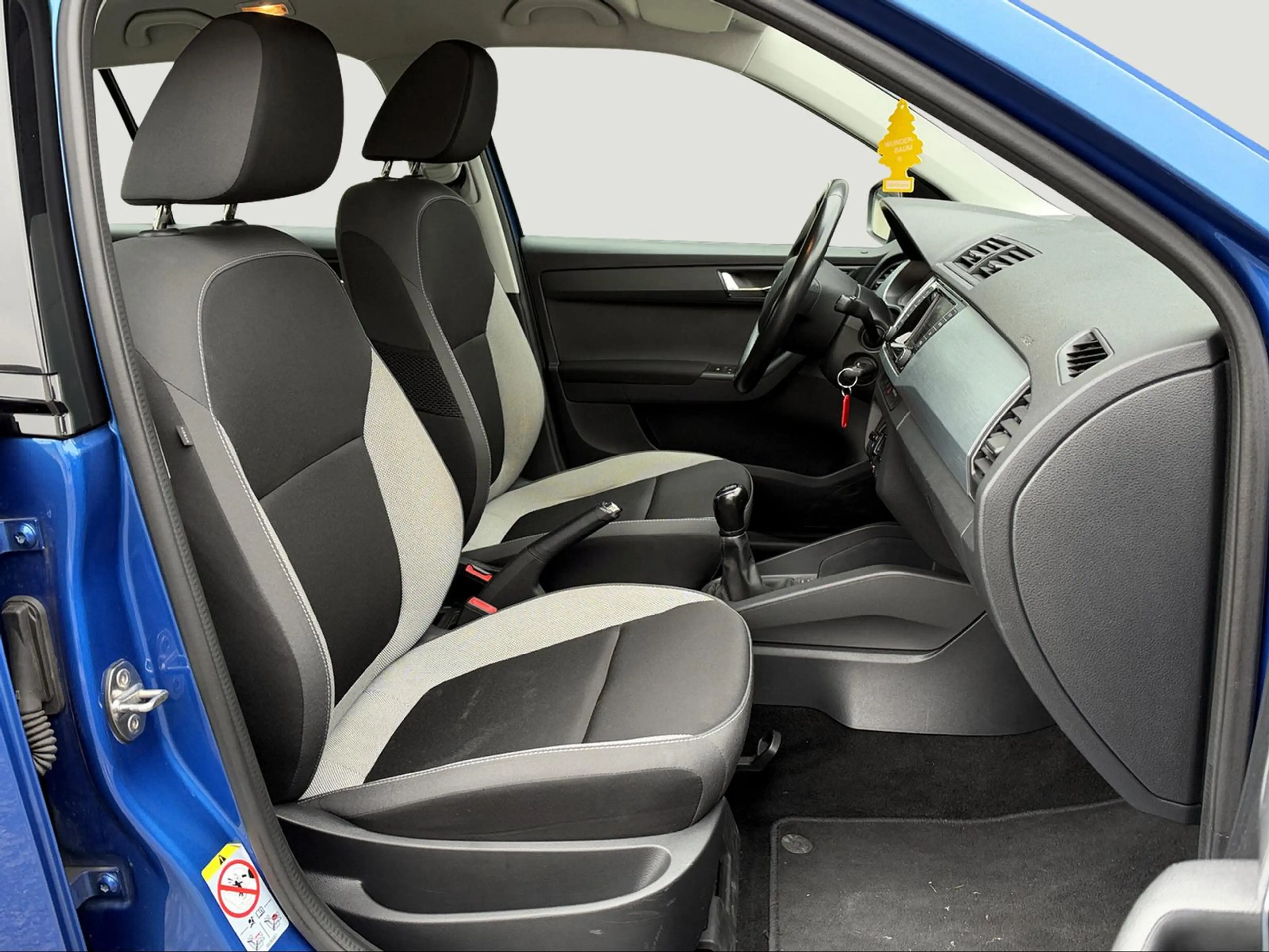 Skoda Fabia Ambition KLIMA/8-FACH/PDC/AHK — photo 8
