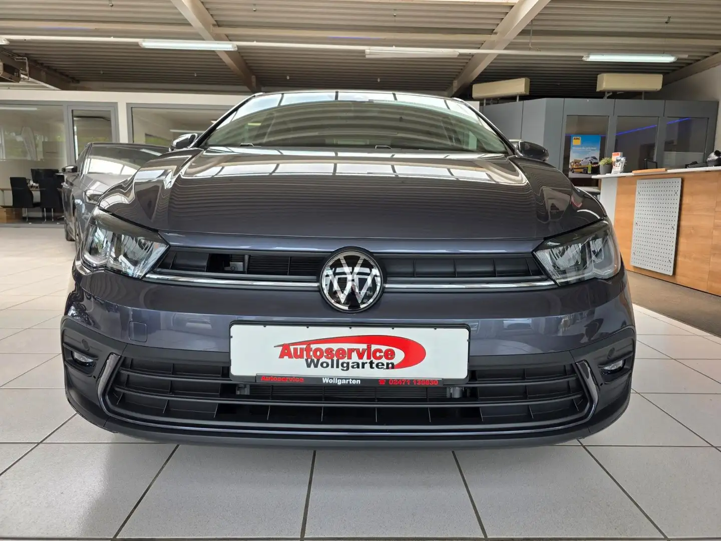 Volkswagen Polo 1.0 TSI Life AppConnect LED RFK SHZ 15" Grau - 2