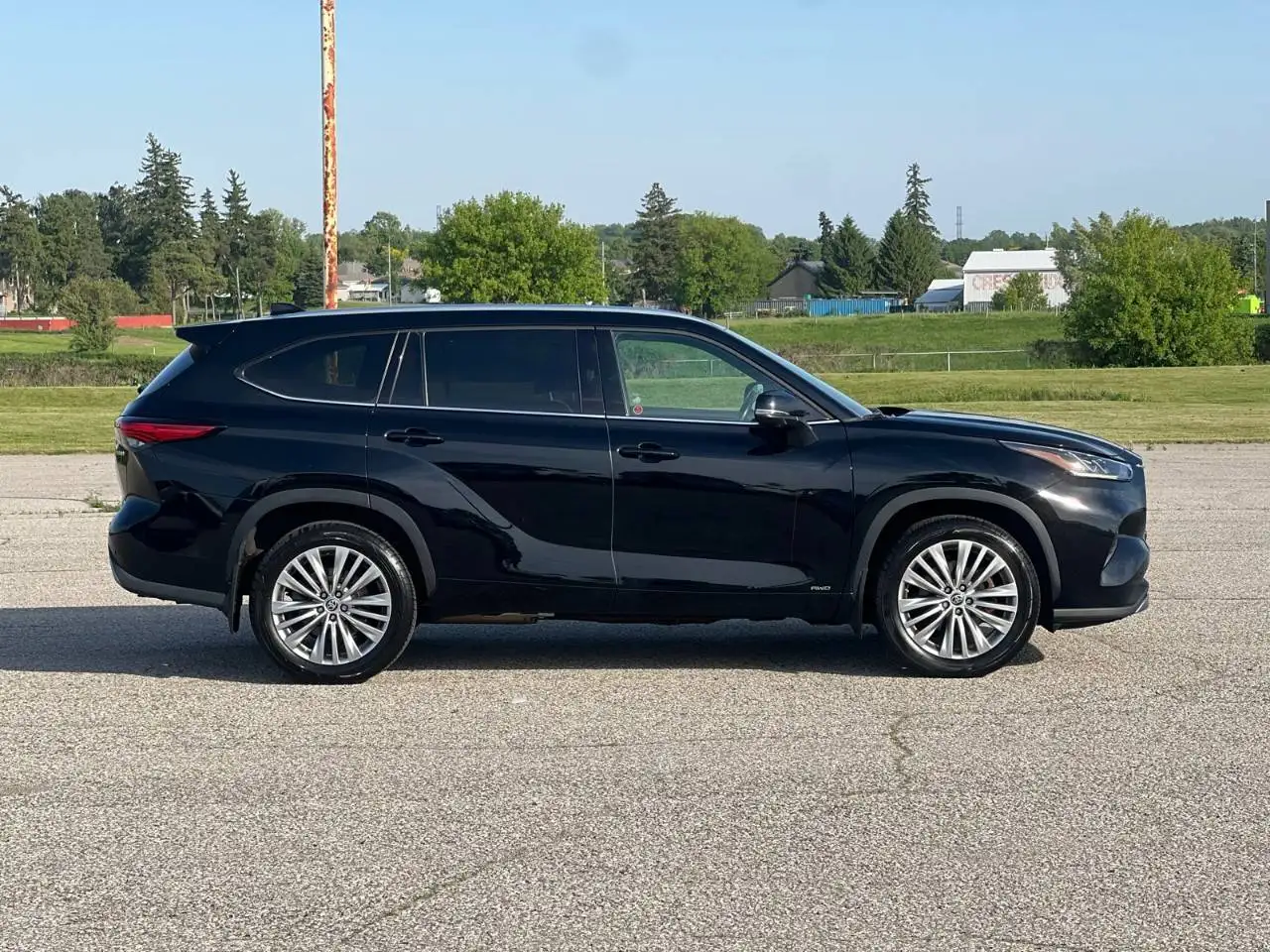 Toyota Highlander снимка Toyota Highlander