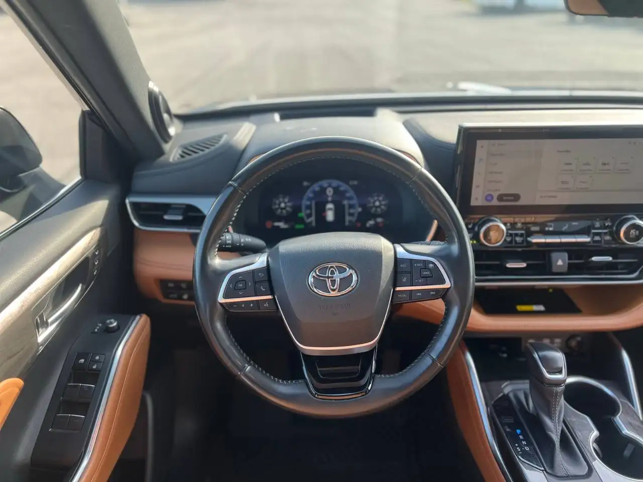 Toyota Highlander снимка Toyota Highlander