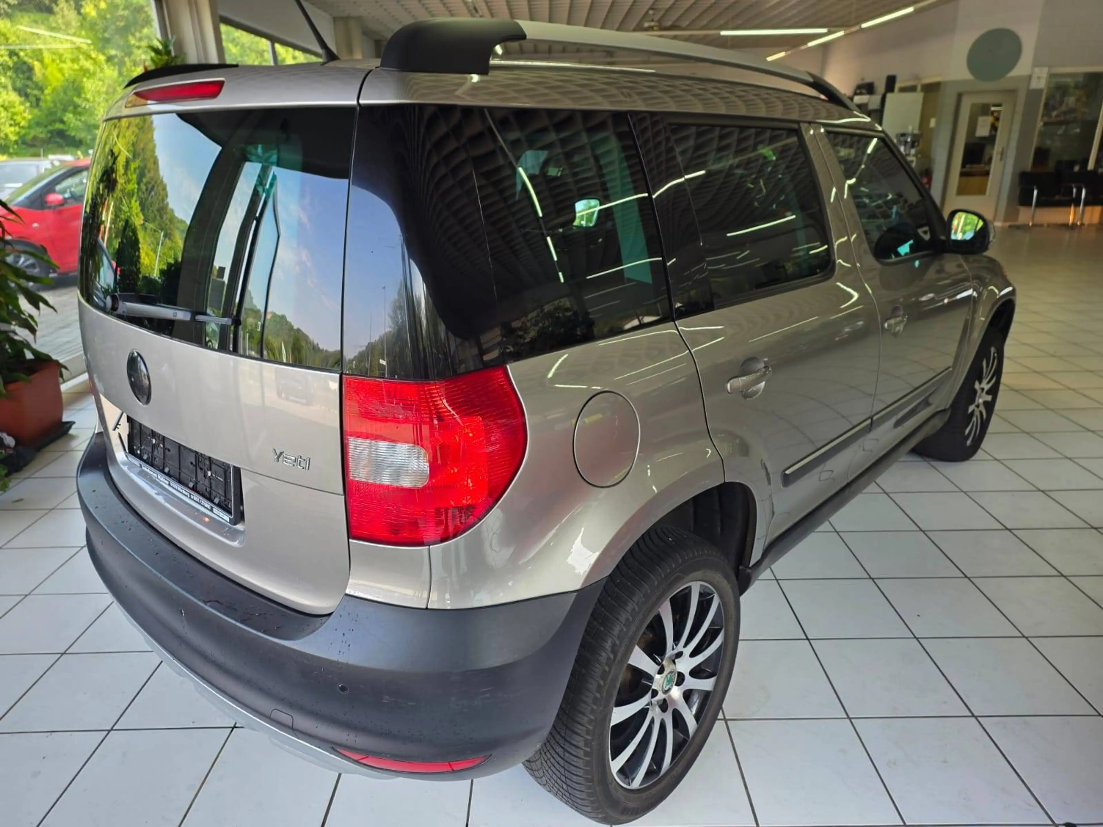 Skoda Yeti Ambition Plus Edition — photo 6