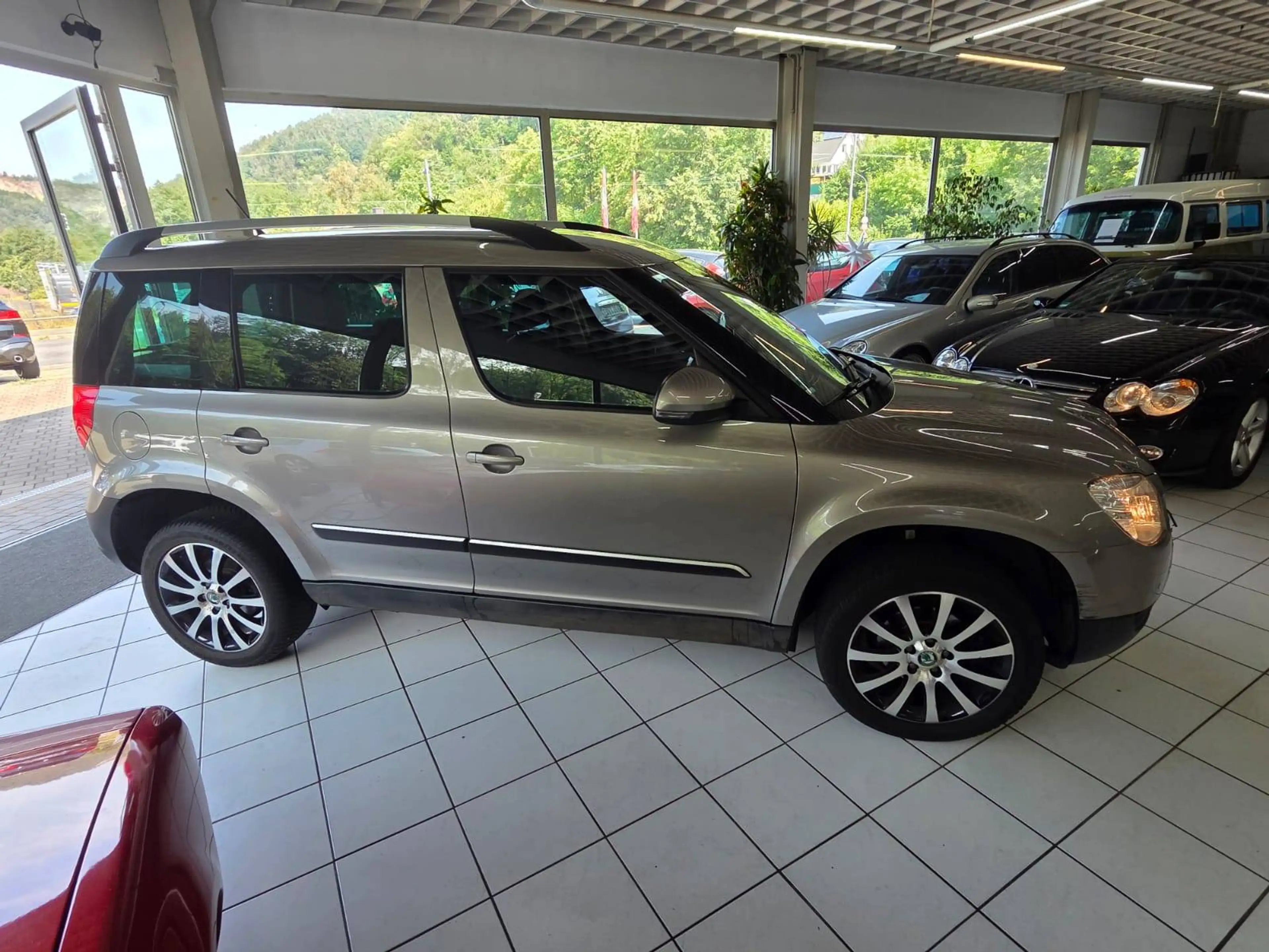 Skoda Yeti Ambition Plus Edition — photo 4
