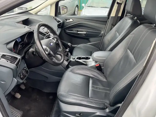 Ford Grand C-Max view 5