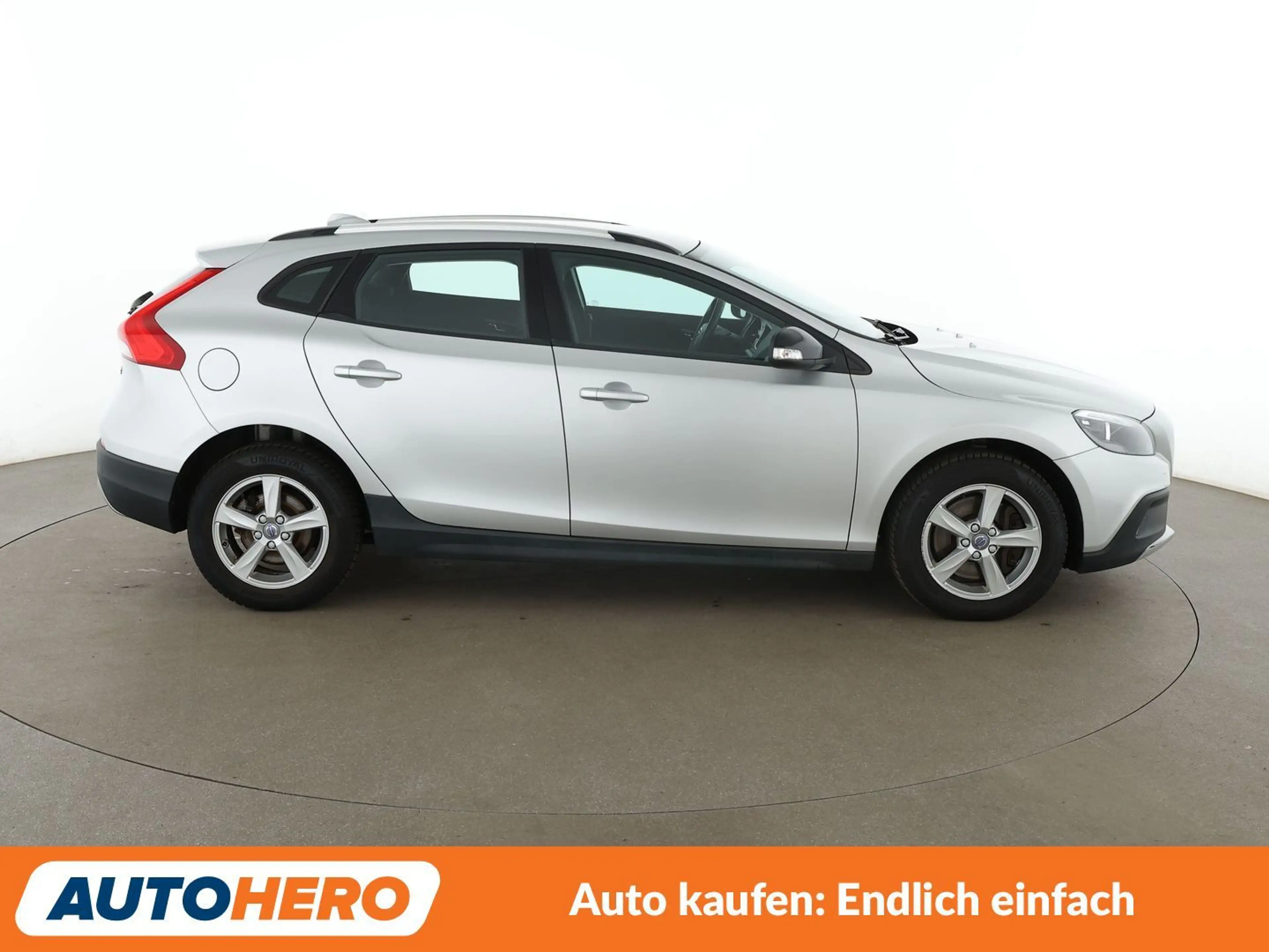 Volvo V40 Cross Country 2.0 D2 Aut*NAVI*TEMPO*PDC*SHZ*KLIMA* — photo 7