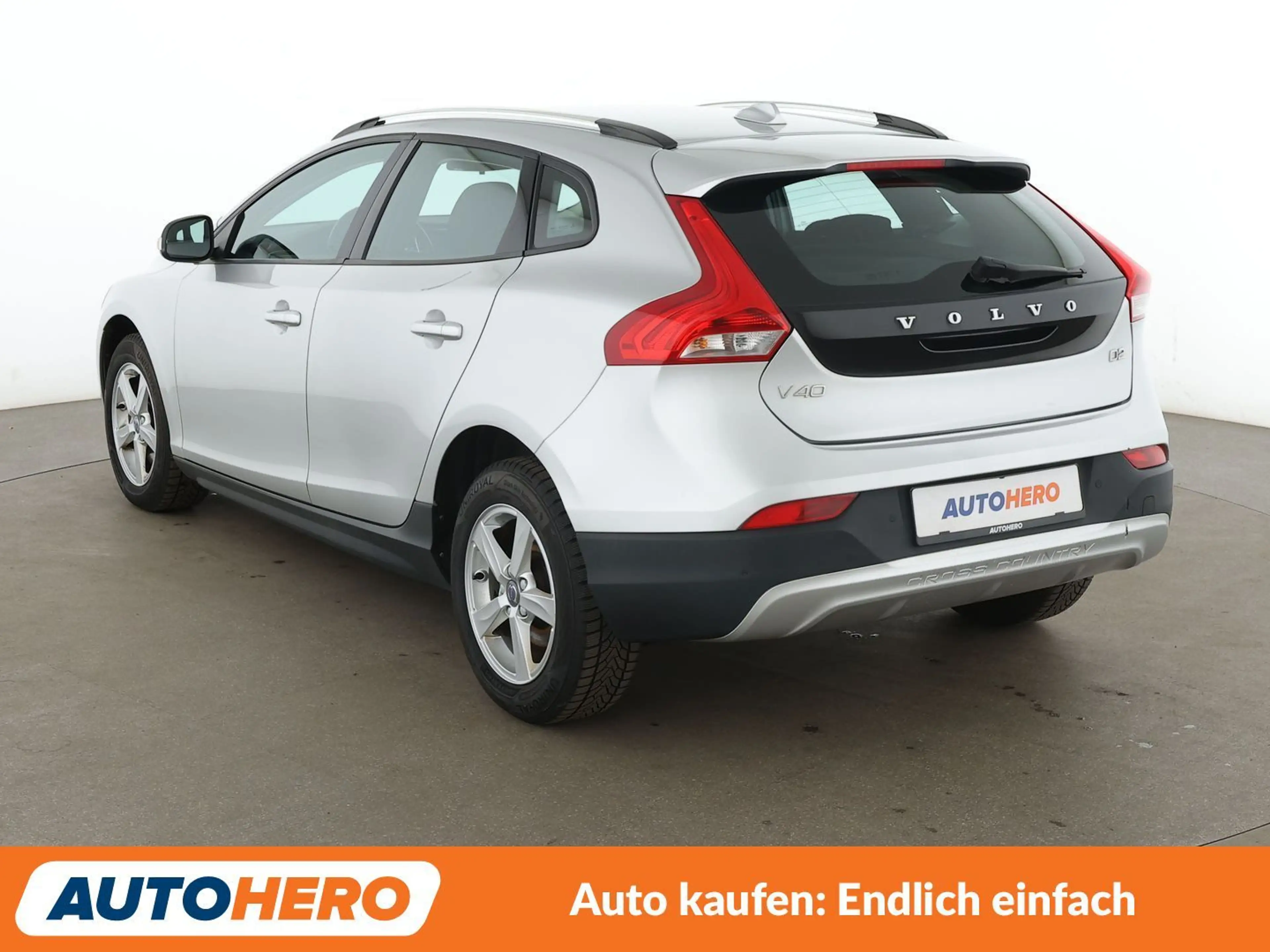 Volvo V40 Cross Country 2.0 D2 Aut*NAVI*TEMPO*PDC*SHZ*KLIMA* — photo 4