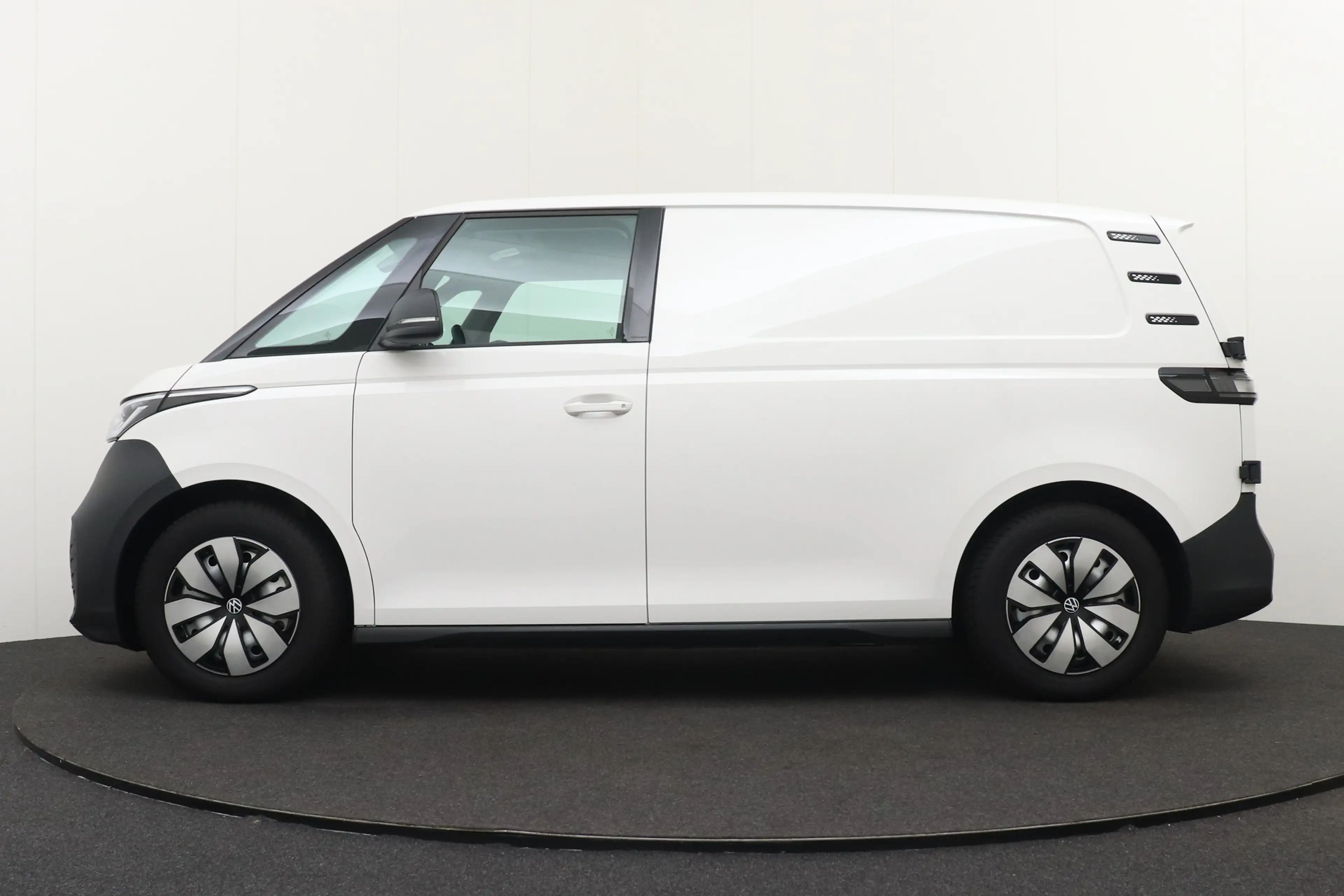 Volkswagen ID. Buzz Cargo Business 79 kWh Long Range 3-Pers Trekhaak Camera — photo 5