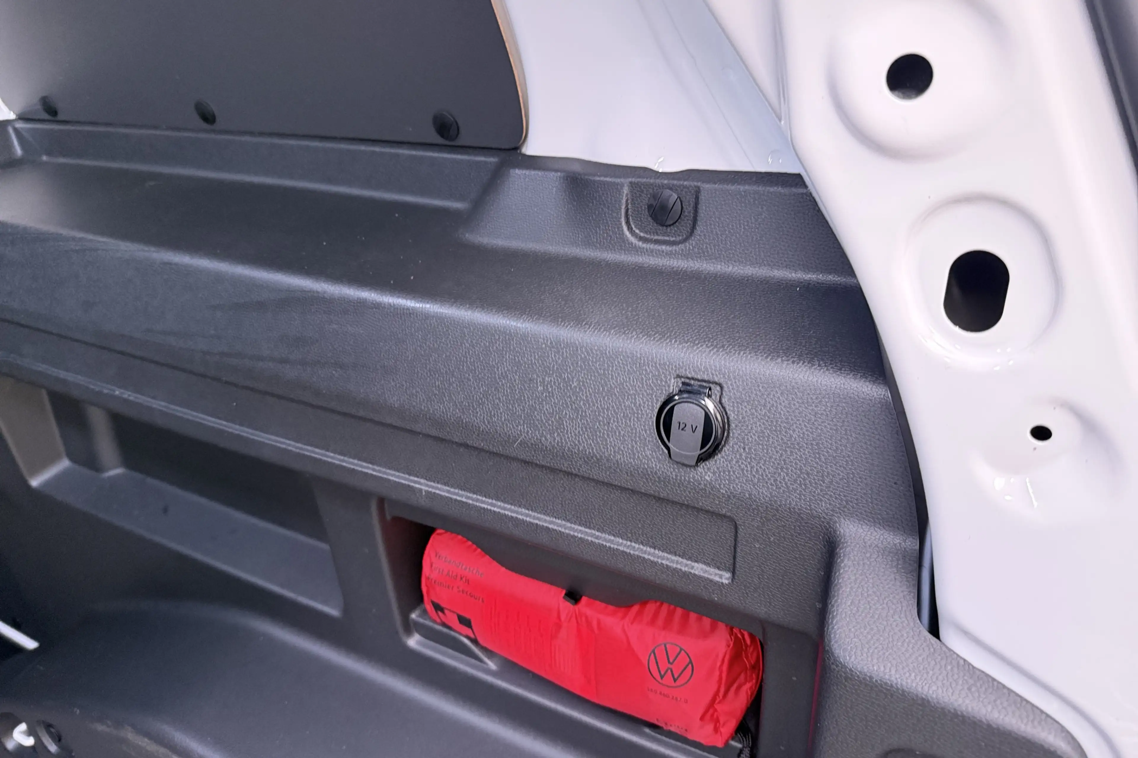Volkswagen ID. Buzz Cargo Business 79 kWh Long Range 3-Pers Trekhaak Camera — photo 13