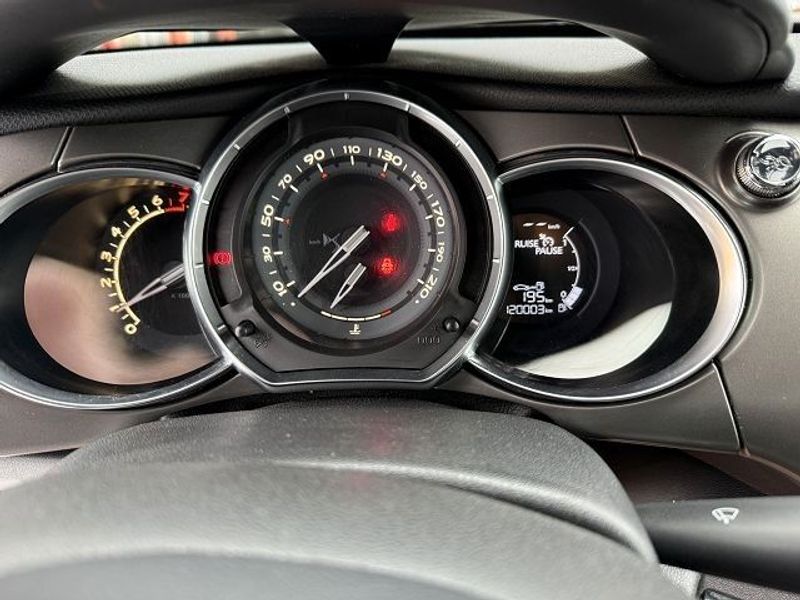 DS Automobiles DS 3 DS 3 So Chic inkl. 1 Jahr Garantie — photo 11