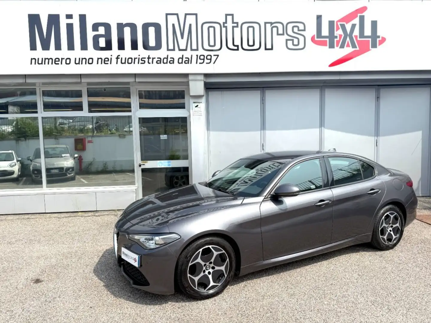 Alfa Romeo Giulia 2.2 TD 160 CV AT8 Super Business *OFFERTA PROMO* Gri - 1