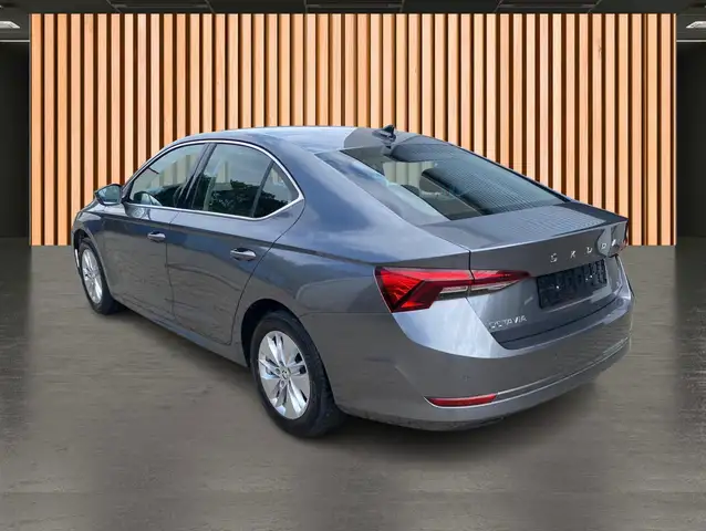 Skoda Octavia view 8