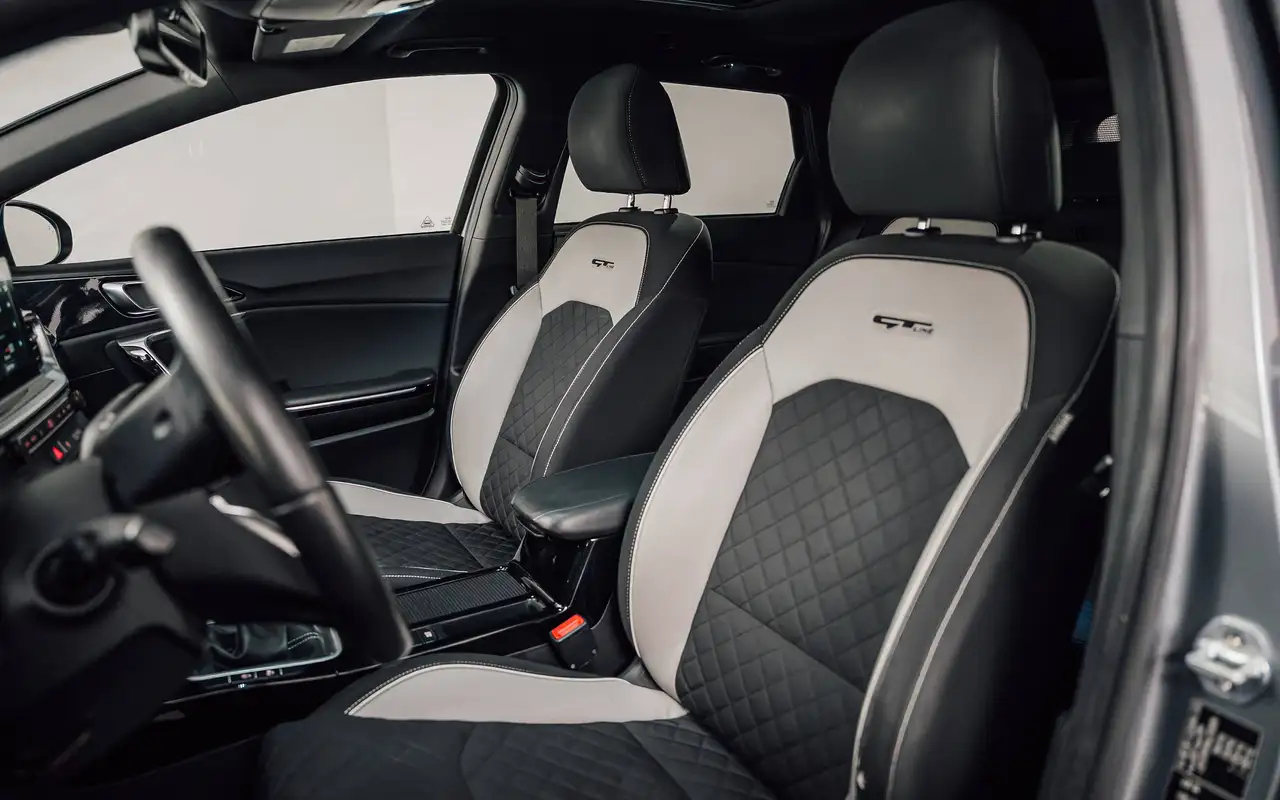 Kia Ceed SW 1.0 T-GDi GT-Line ISG Incl. Toit ouvrant Attelage, миниатюра 11