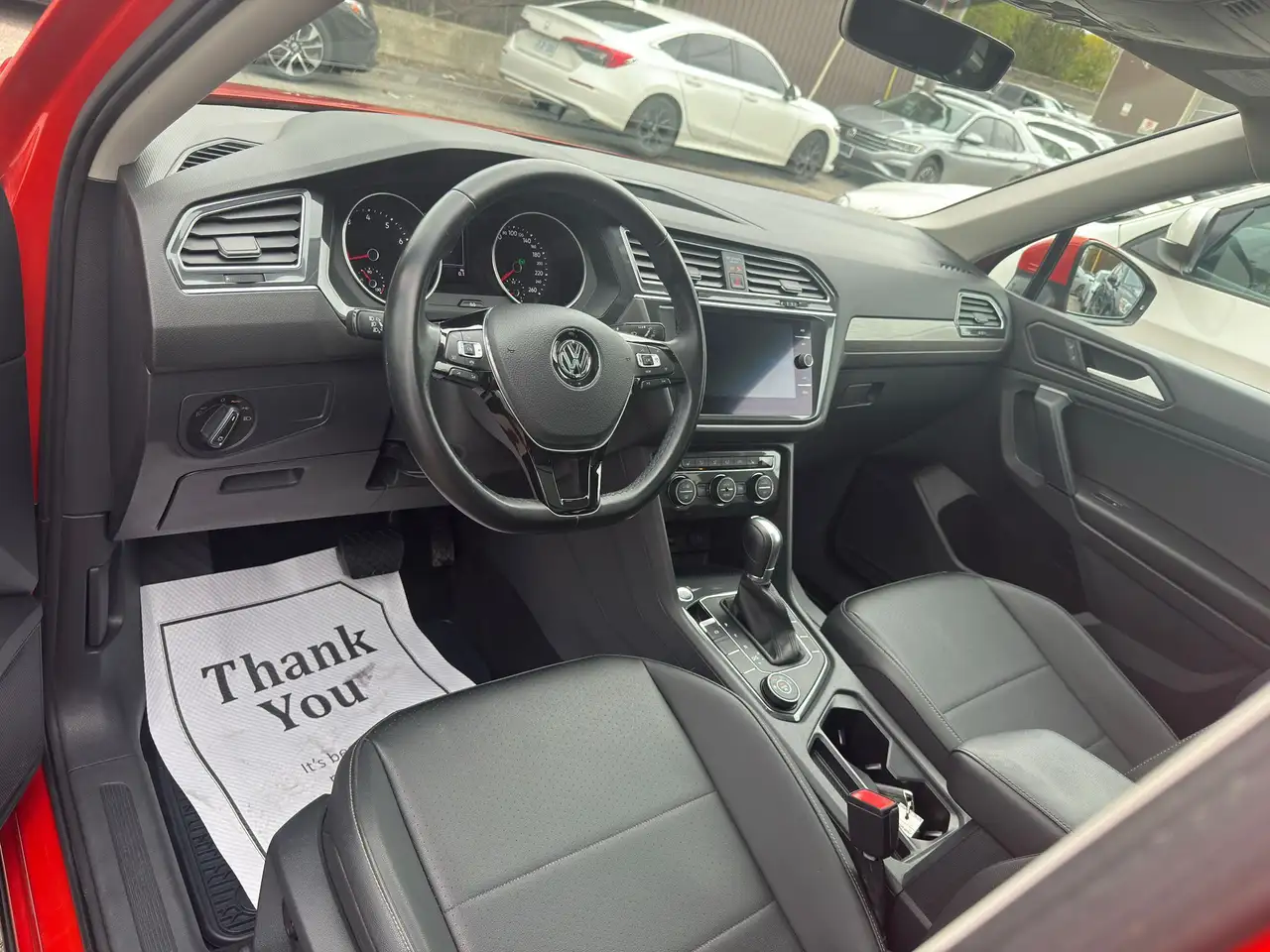 Volkswagen Tiguan снимка Volkswagen Tiguan