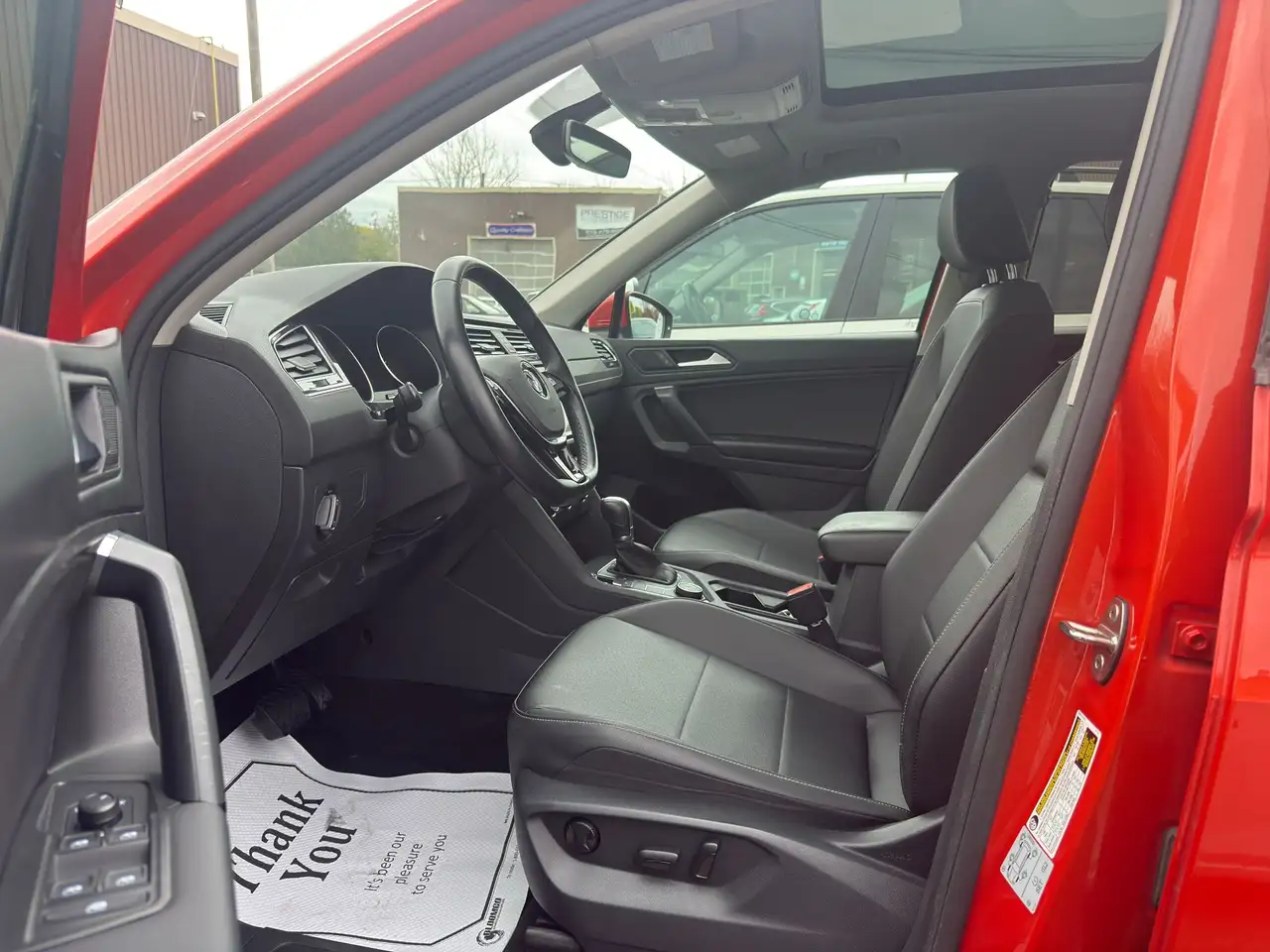 Volkswagen Tiguan снимка Volkswagen Tiguan