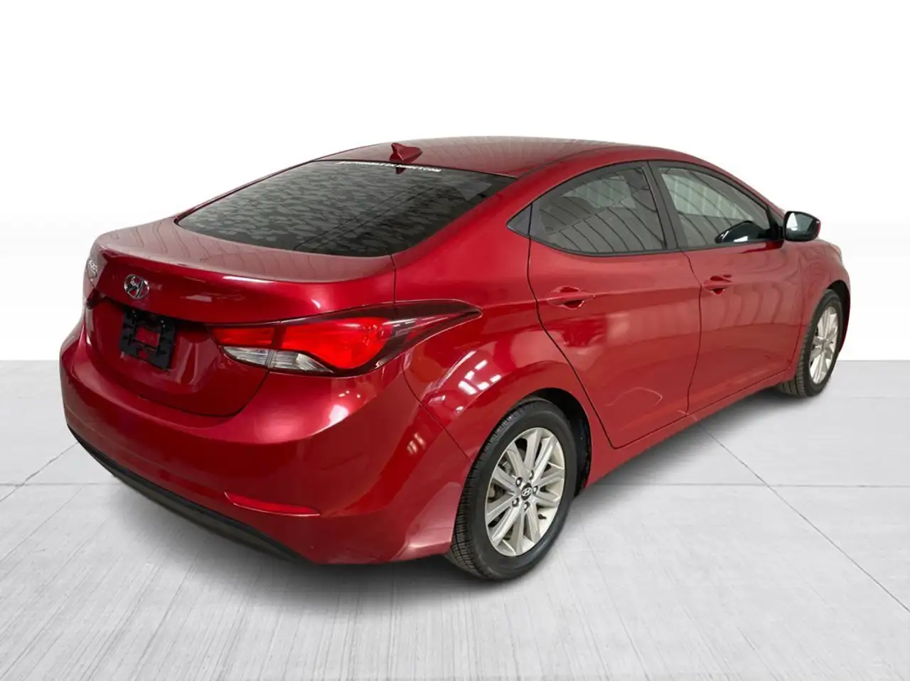 Hyundai ELANTRA photo Hyundai ELANTRA