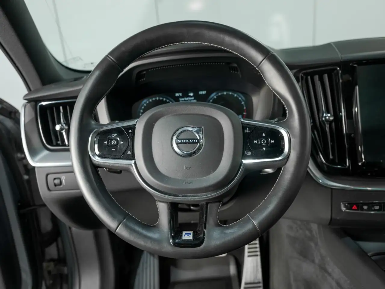 Volvo XC60 снимка Volvo XC60