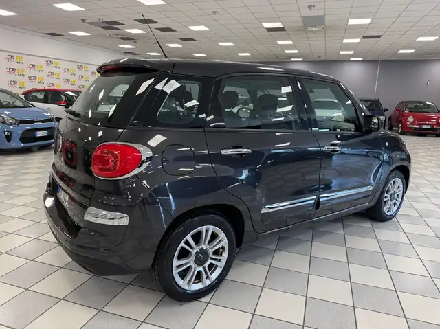 Fiat 500l view 11